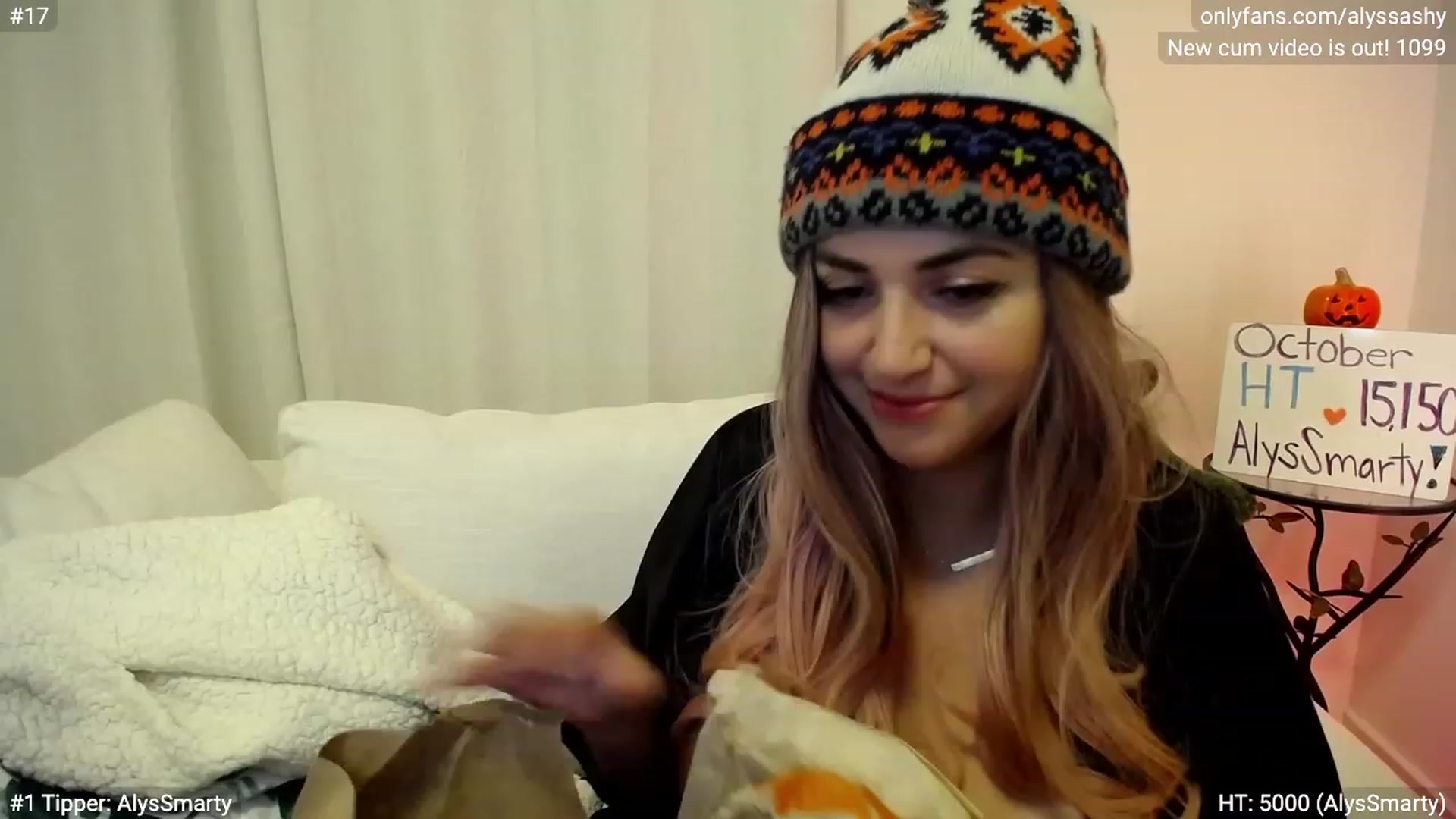 Gallery image thumbnail from AlyssaShy's myfreecams stream on, 10/14/2023, 05:50 image 17 of 20