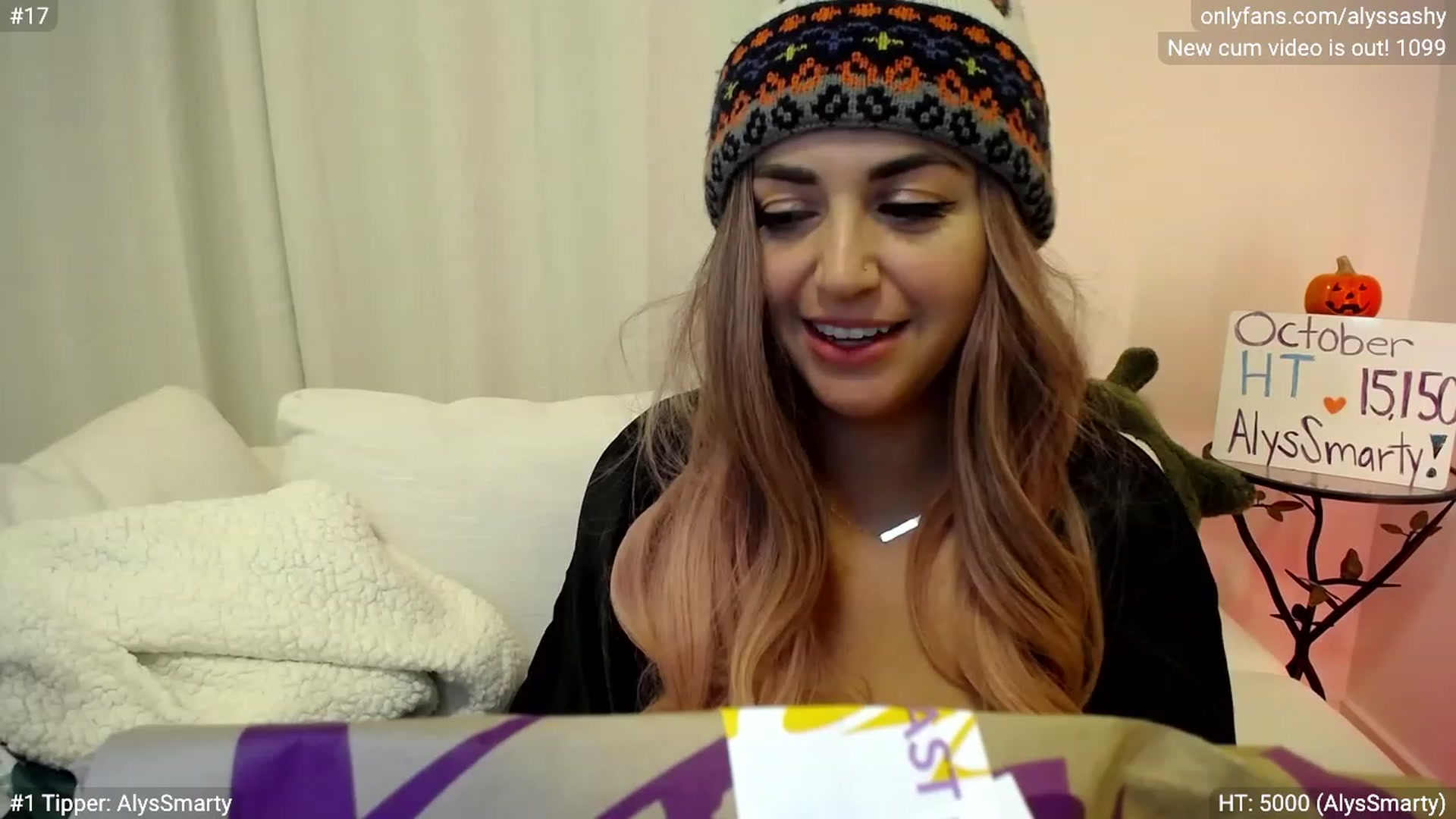 Gallery image thumbnail from AlyssaShy's myfreecams stream on, 10/14/2023, 05:50 image 15 of 20