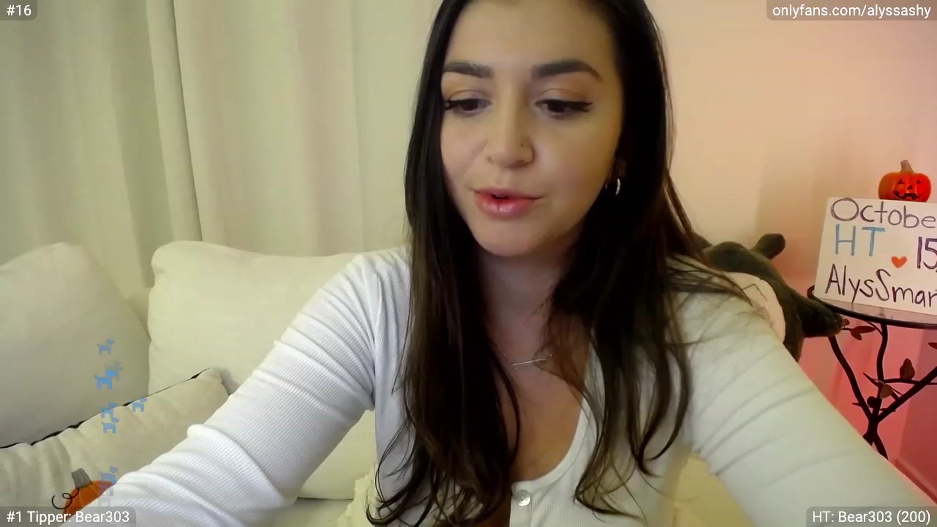 Gallery image thumbnail from AlyssaShy's myfreecams stream on, 10/16/2023, 22:25 image 10 of 20