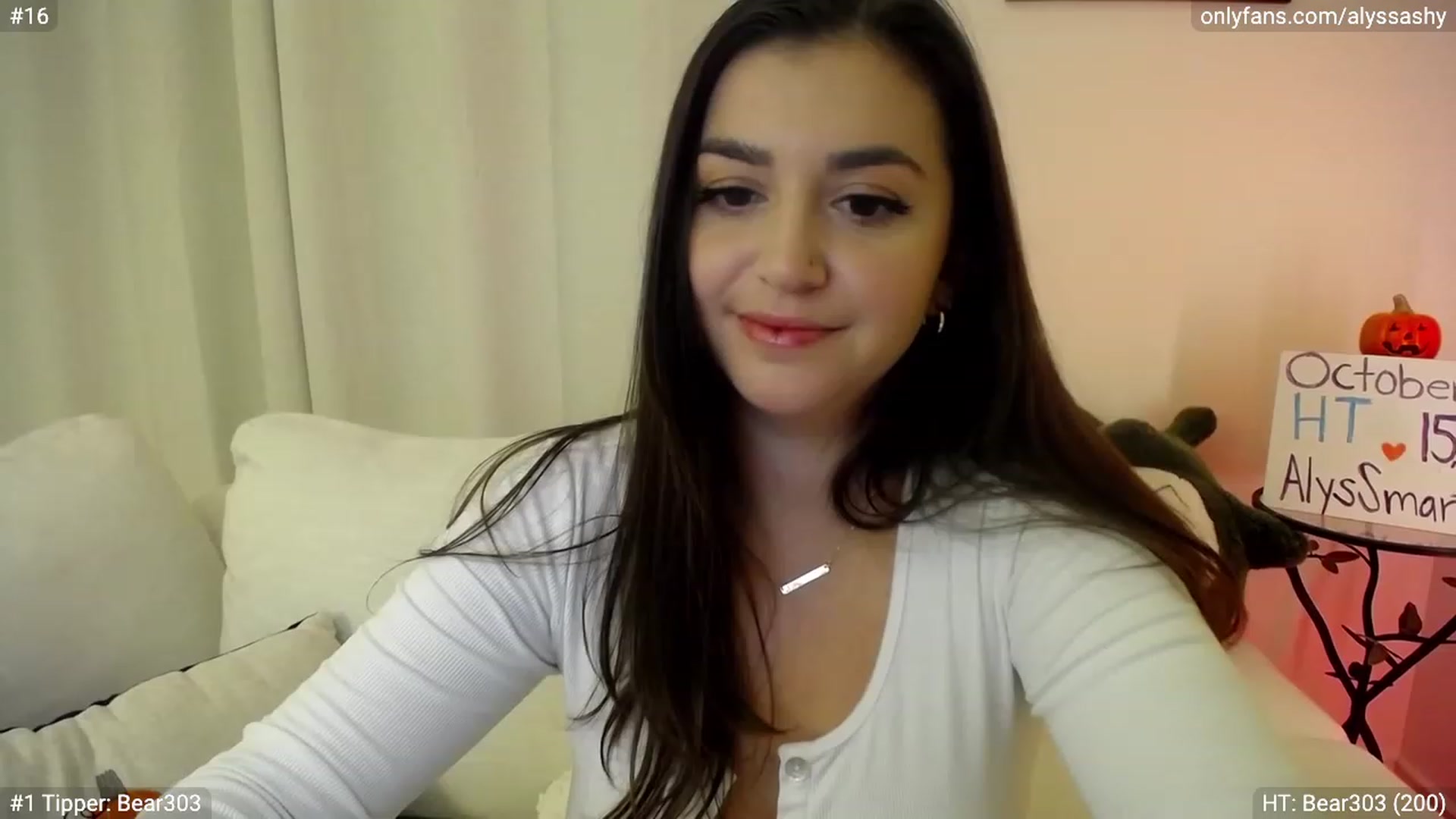 Gallery image thumbnail from AlyssaShy's myfreecams stream on, 10/16/2023, 22:25 image 12 of 20
