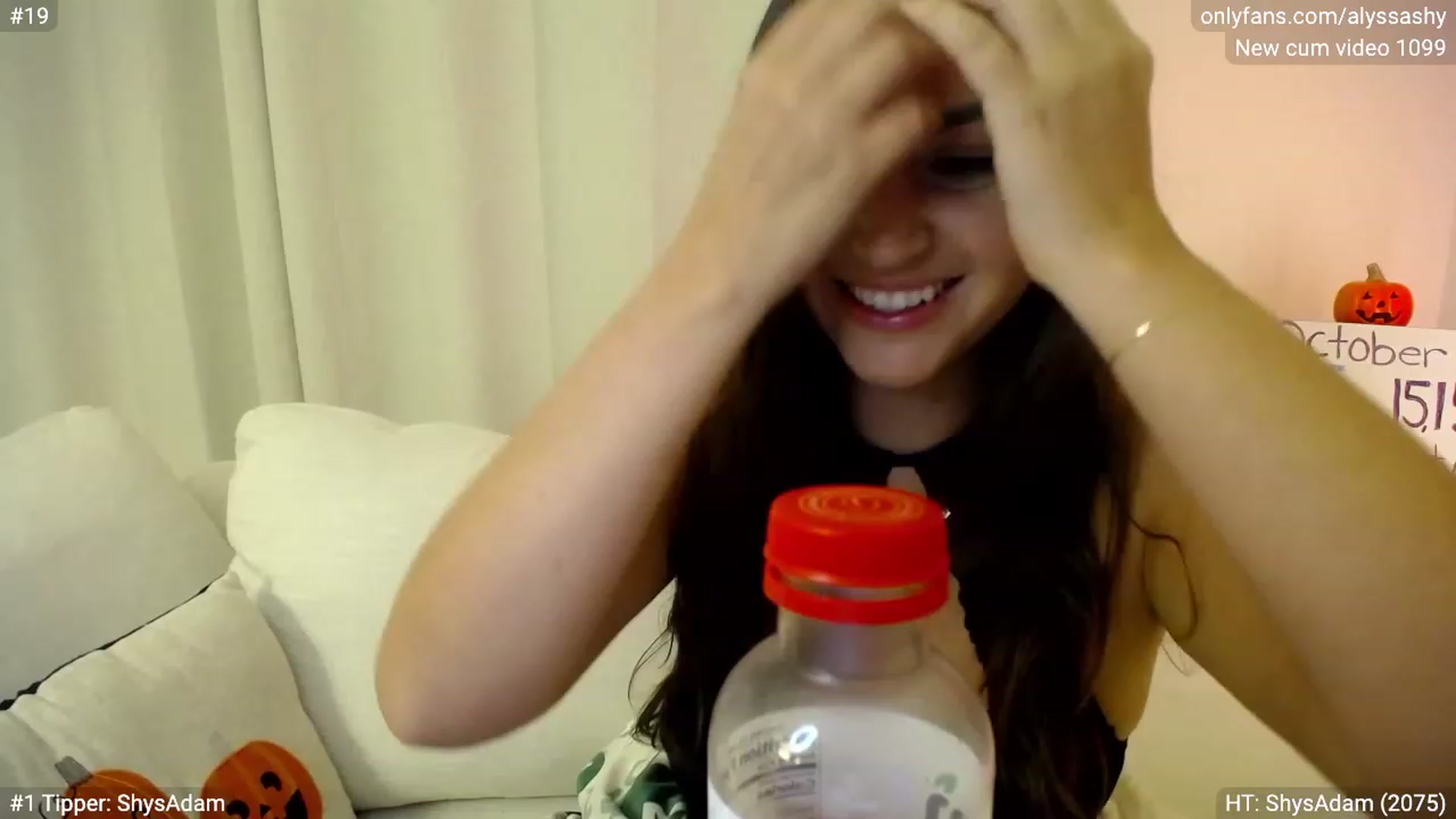 Gallery image thumbnail from AlyssaShy's myfreecams stream on, 10/18/2023, 24:06 image 7 of 20