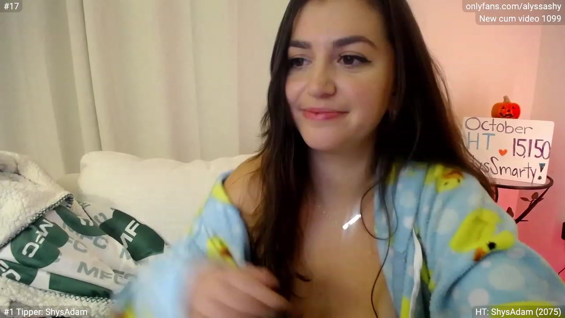 Gallery image thumbnail from AlyssaShy's myfreecams stream on, 10/18/2023, 04:41 image 12 of 20