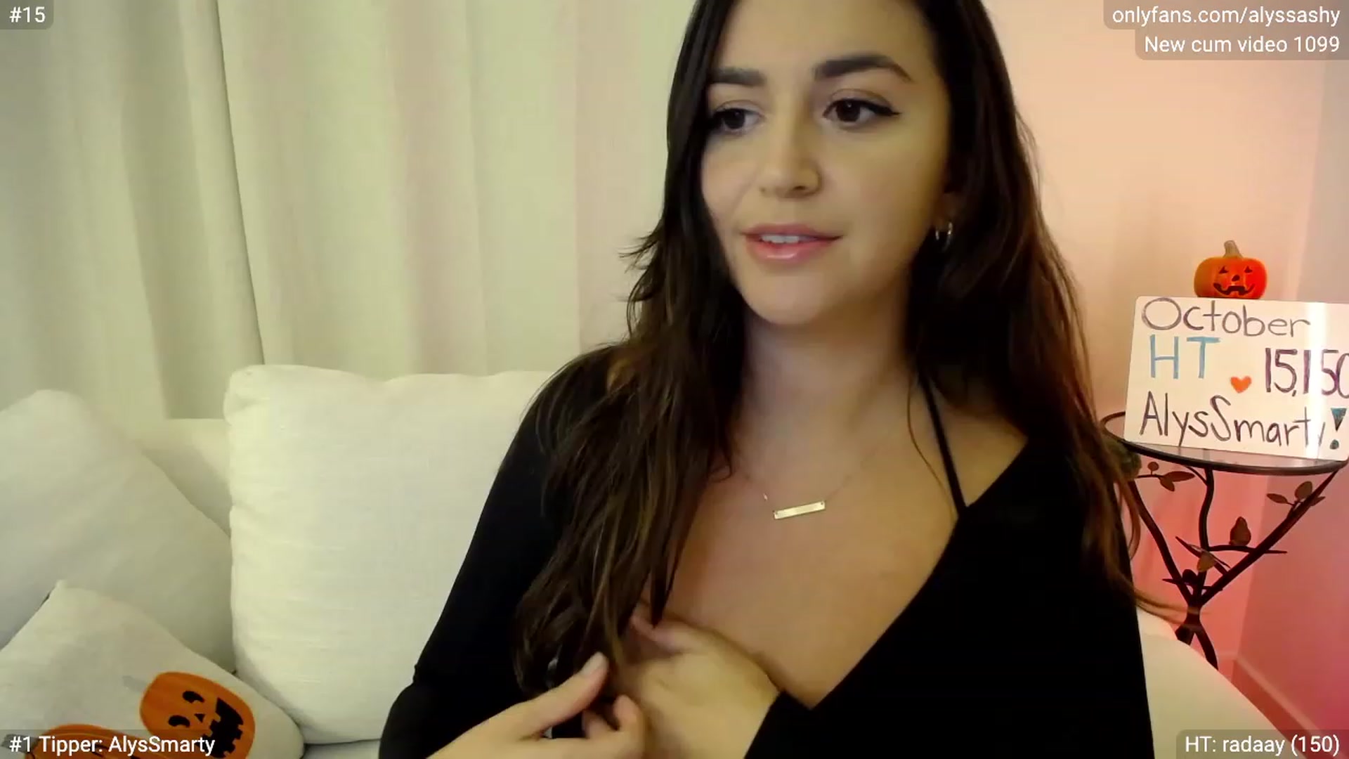 Gallery image thumbnail from AlyssaShy's myfreecams stream on, 10/18/2023, 22:21 image 1 of 20