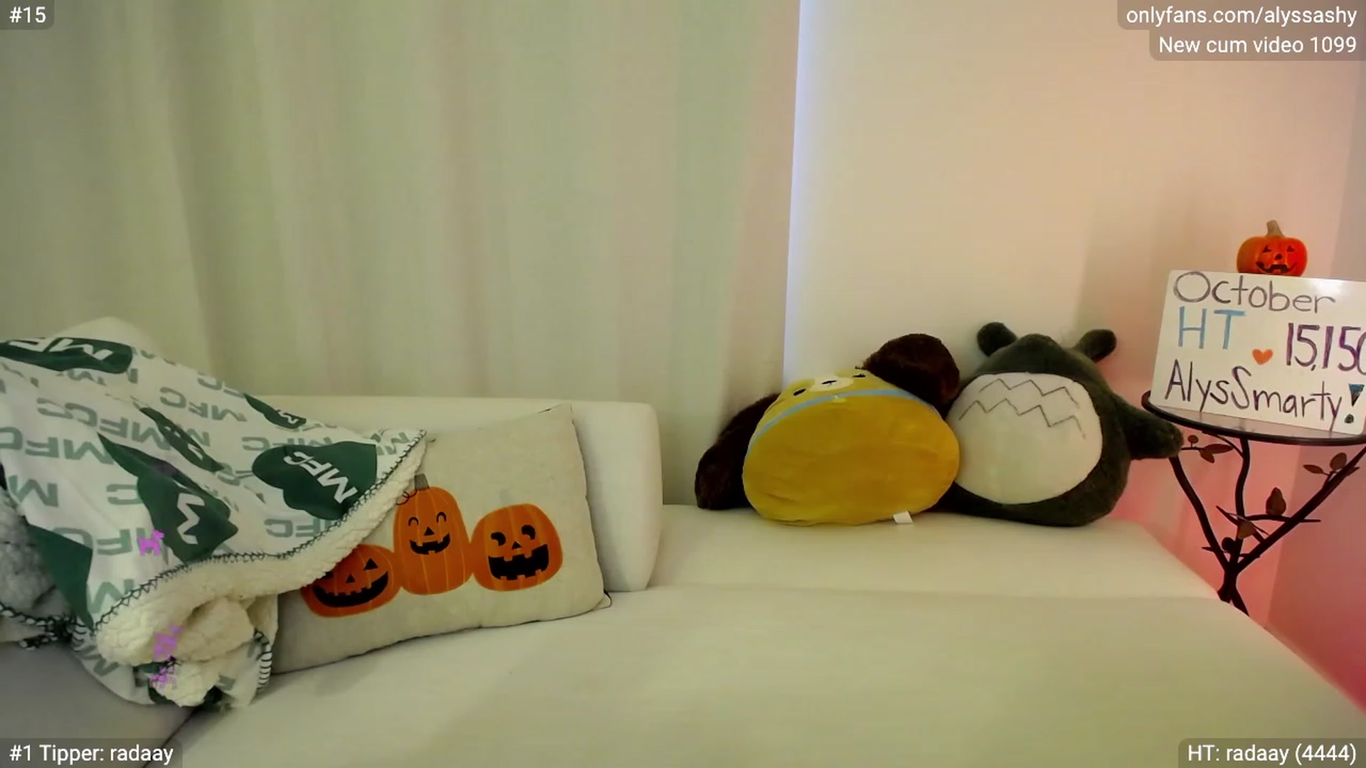 Gallery image thumbnail from AlyssaShy's myfreecams stream on, 10/19/2023, 21:51 image 6 of 20