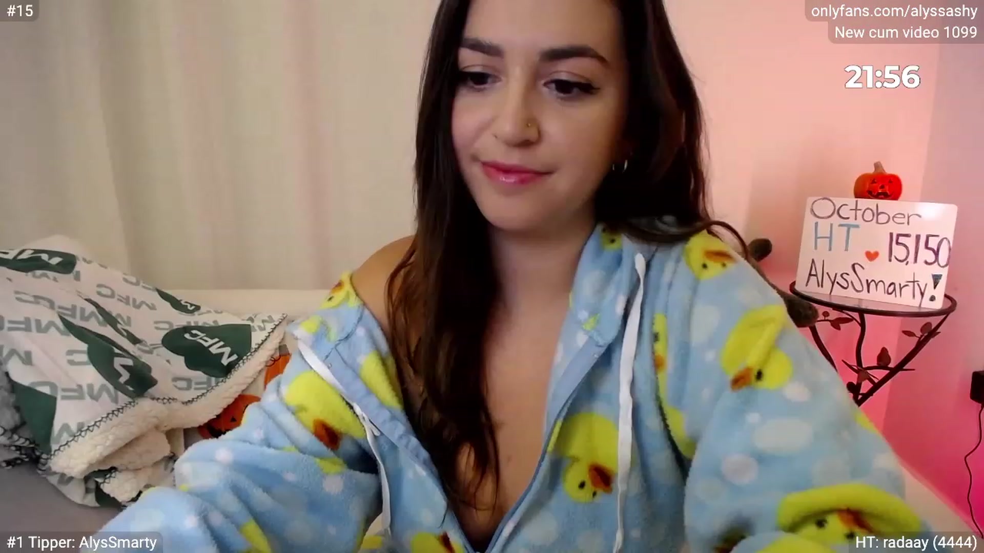 Gallery image thumbnail from AlyssaShy's myfreecams stream on, 10/19/2023, 21:51 image 15 of 20