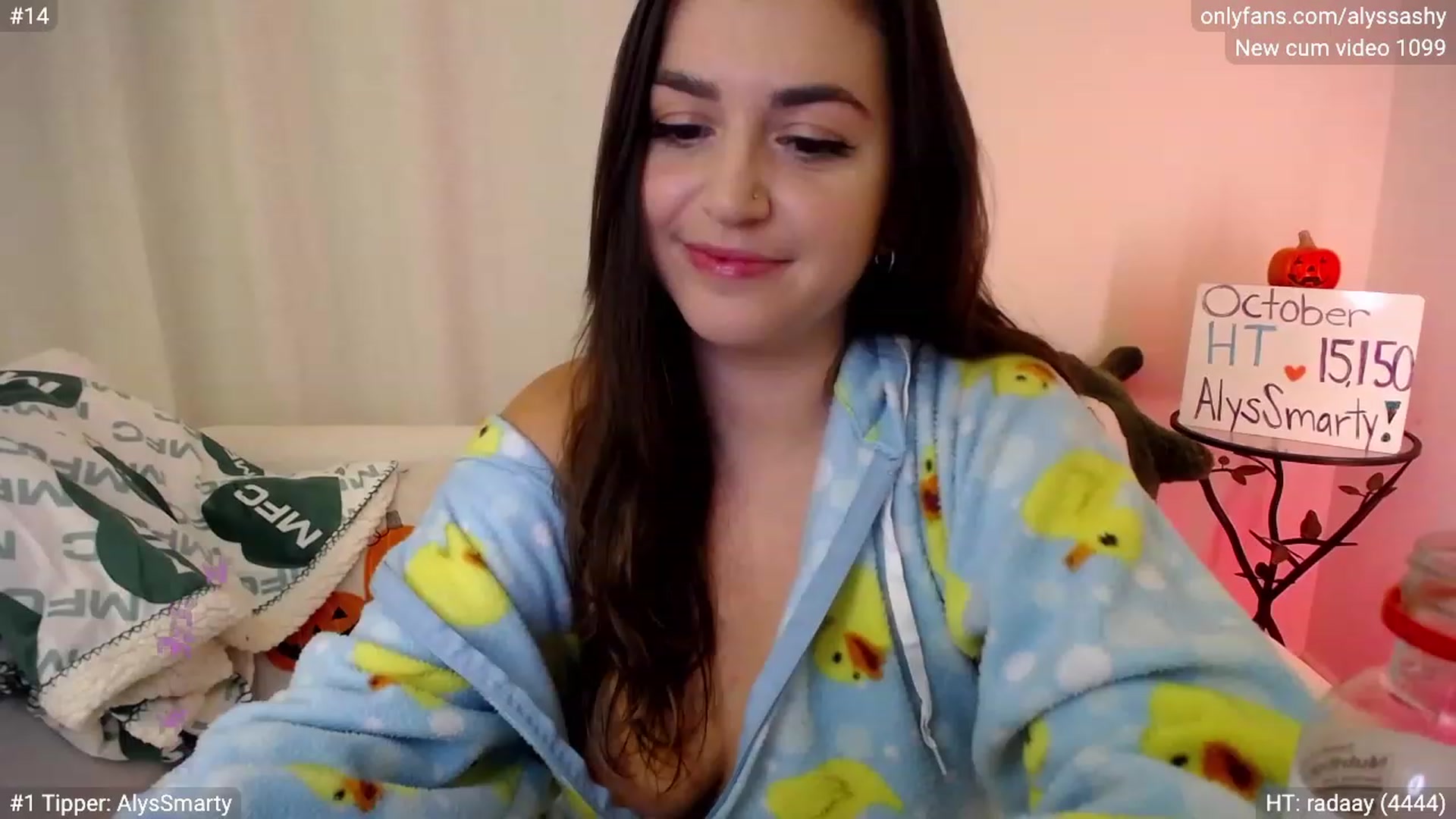 Gallery image thumbnail from AlyssaShy's myfreecams stream on, 10/19/2023, 23:17 image 10 of 20