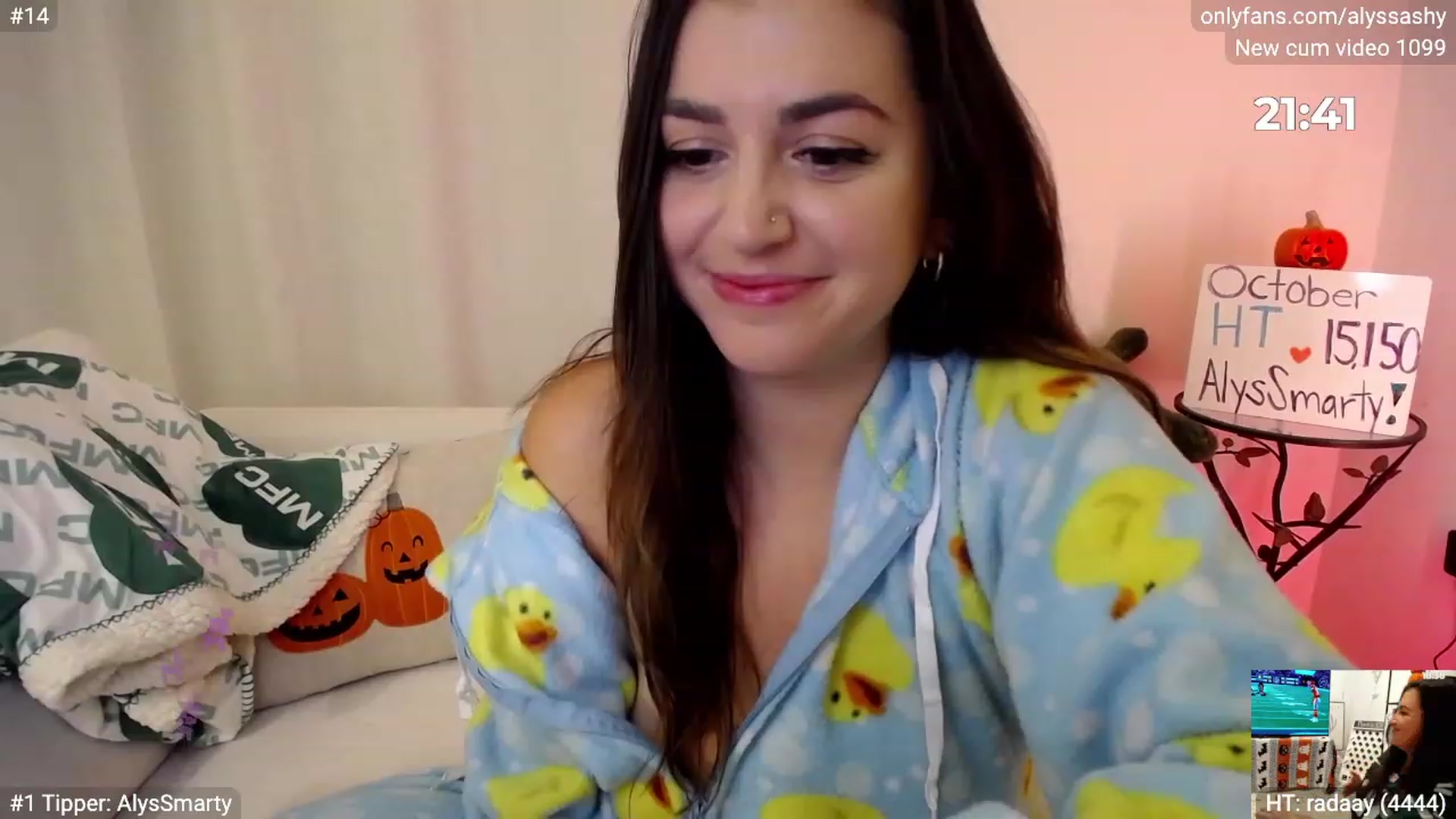 Gallery image thumbnail from AlyssaShy's myfreecams stream on, 10/19/2023, 23:17 image 2 of 20