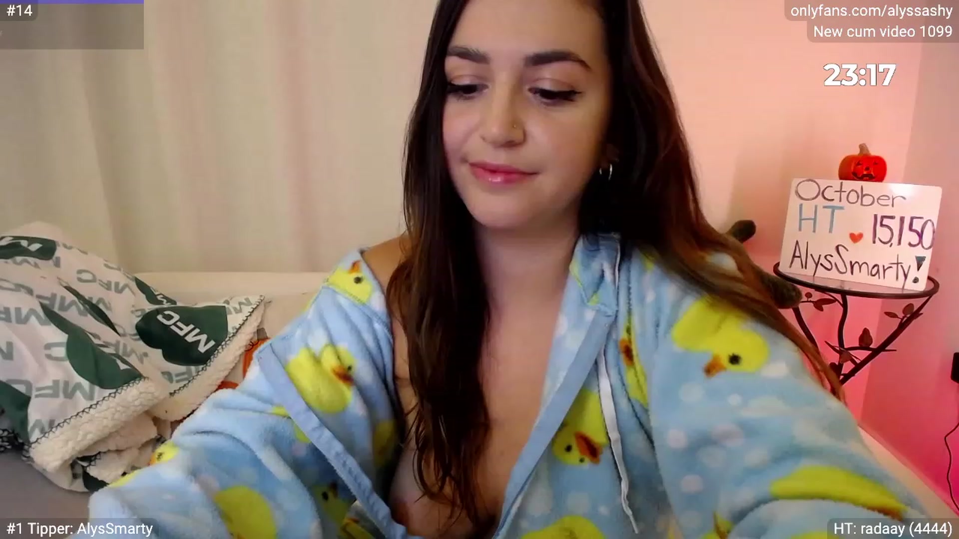 Gallery image thumbnail from AlyssaShy's myfreecams stream on, 10/19/2023, 23:17 image 19 of 20