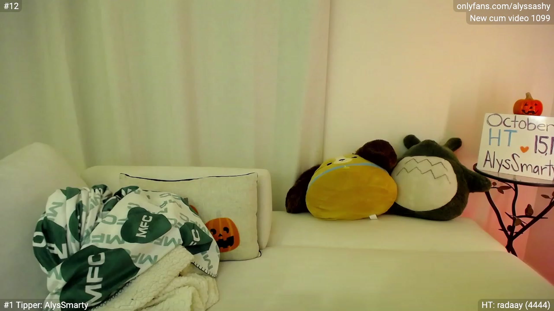 Gallery image thumbnail from AlyssaShy's myfreecams stream on, 10/20/2023, 03:30 image 6 of 20