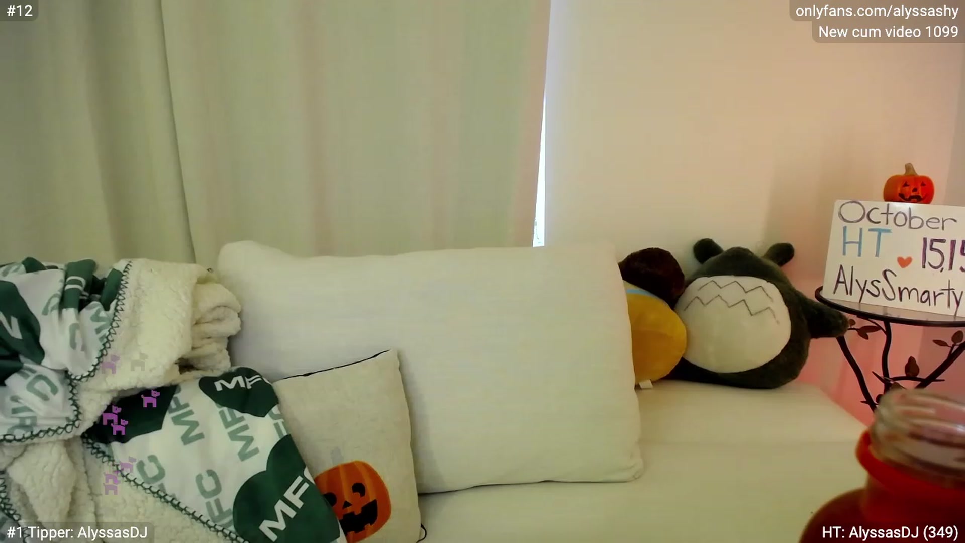 Gallery image thumbnail from AlyssaShy's myfreecams stream on, 10/20/2023, 20:48 image 10 of 20