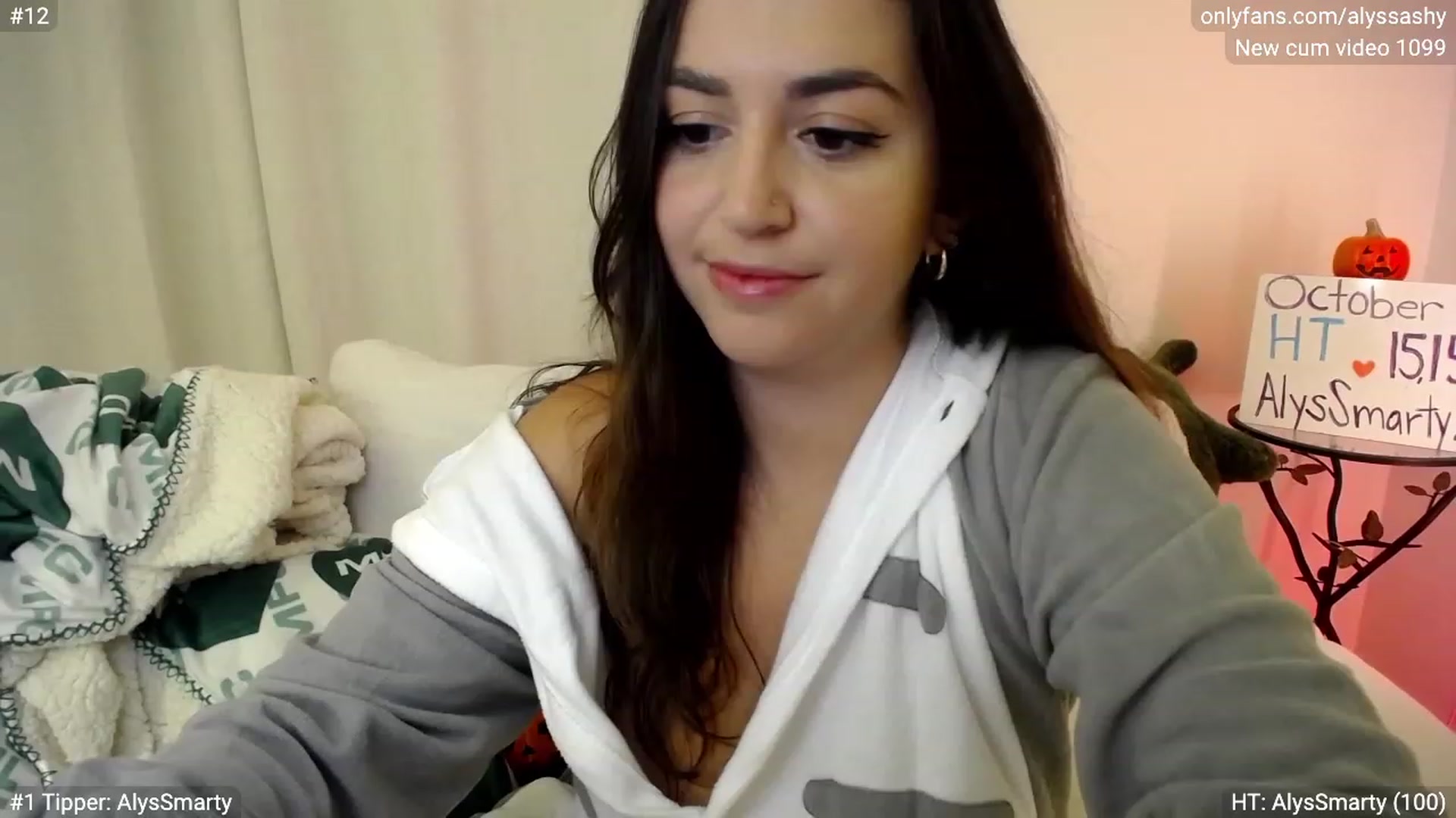 Gallery image thumbnail from AlyssaShy's myfreecams stream on, 10/20/2023, 20:48 image 7 of 20