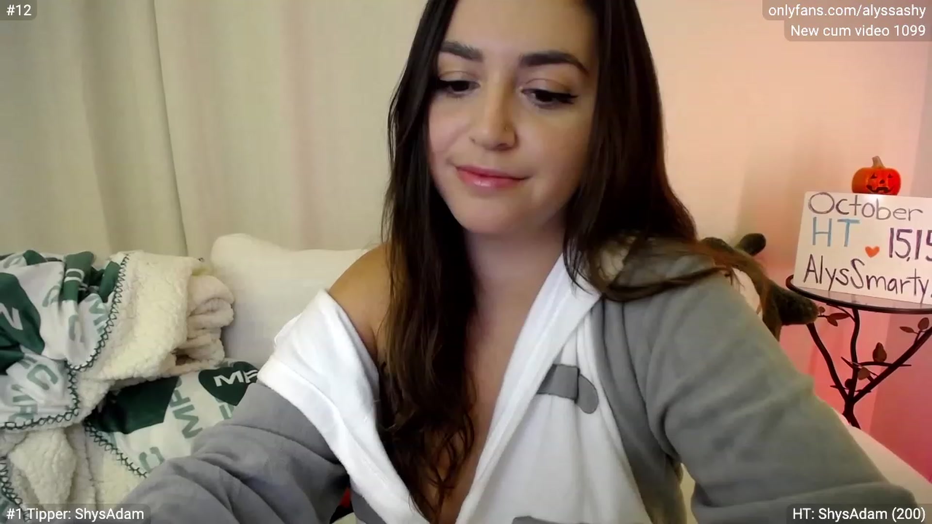 Gallery image thumbnail from AlyssaShy's myfreecams stream on, 10/20/2023, 20:48 image 9 of 20