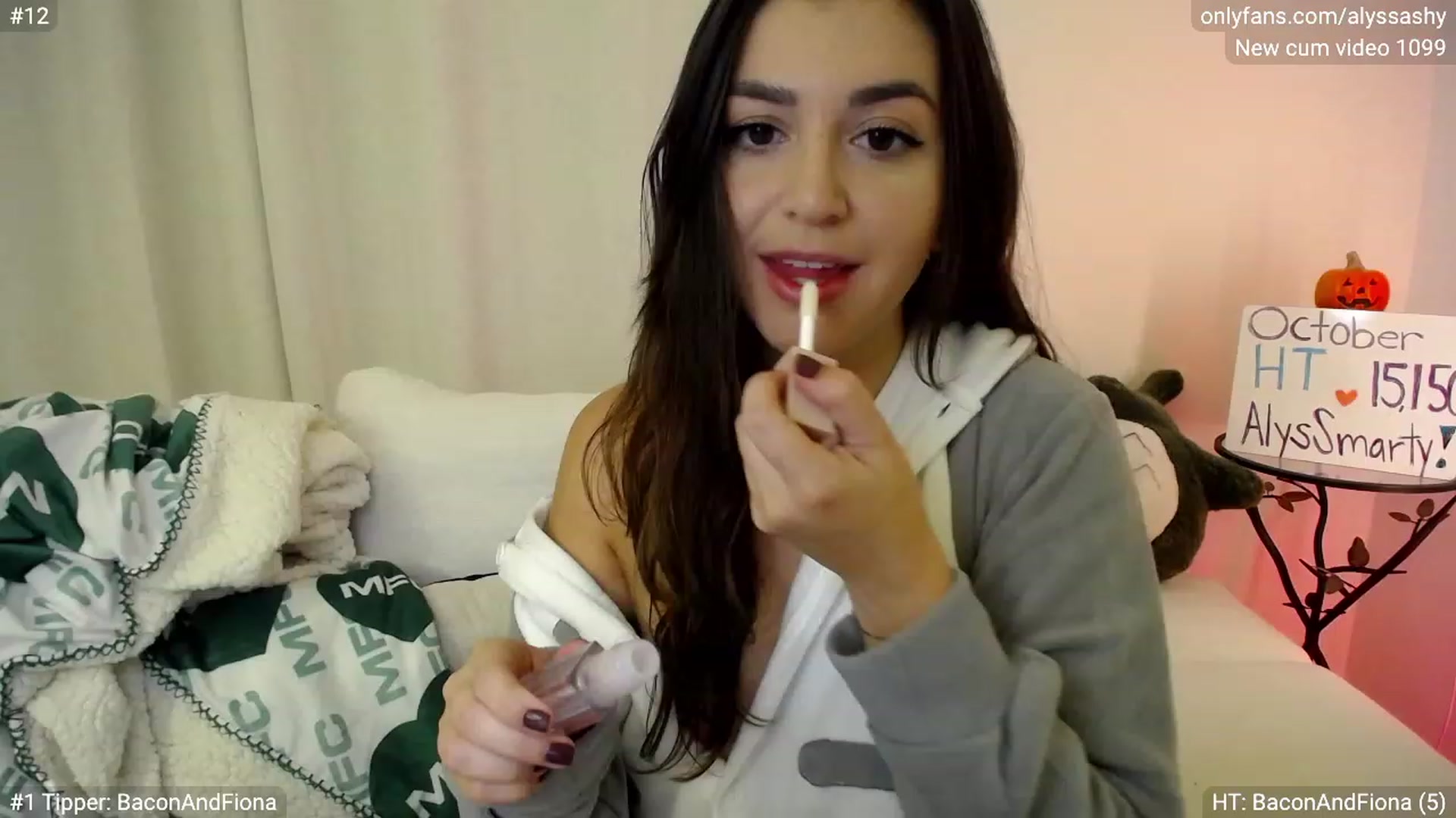 Gallery image thumbnail from AlyssaShy's myfreecams stream on, 10/20/2023, 20:48 image 1 of 20