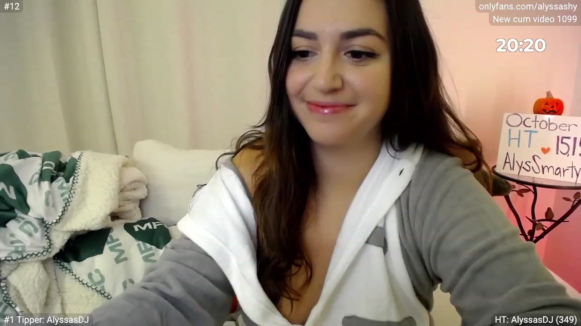 Gallery image thumbnail from AlyssaShy's myfreecams stream on, 10/20/2023, 20:48 image 13 of 20