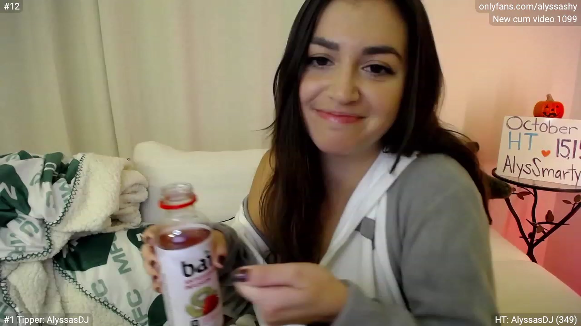 Gallery image thumbnail from AlyssaShy's myfreecams stream on, 10/20/2023, 20:48 image 19 of 20