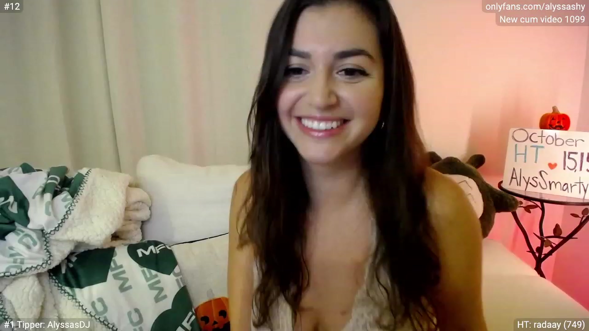 Gallery image thumbnail from AlyssaShy's myfreecams stream on, 10/21/2023, 24:05 image 12 of 20