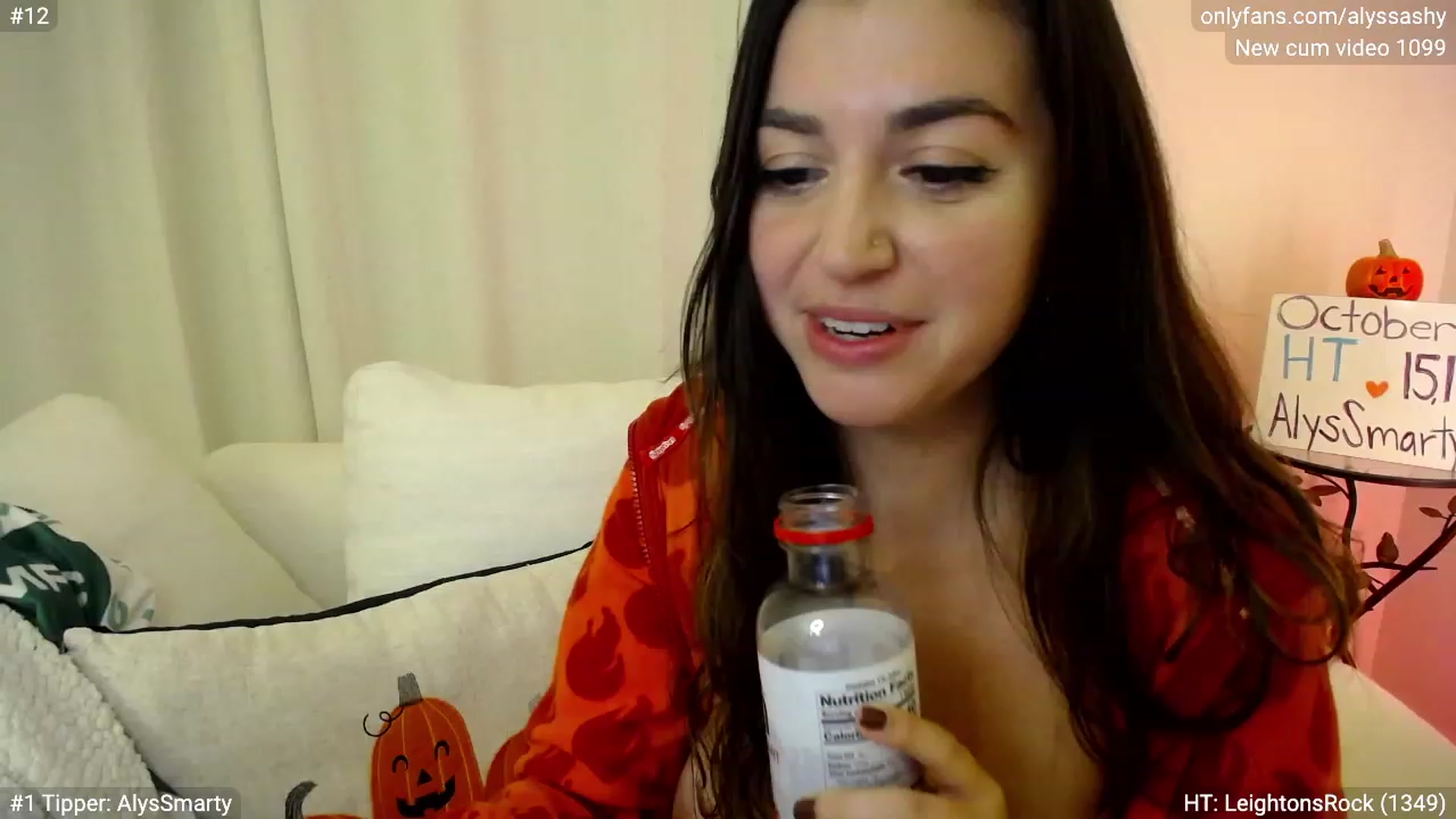 Gallery image thumbnail from AlyssaShy's myfreecams stream on, 10/21/2023, 01:43 image 8 of 20