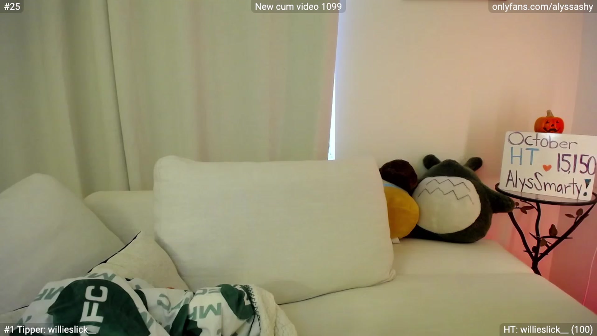 Gallery image thumbnail from AlyssaShy's myfreecams stream on, 10/26/2023, 23:33 image 3 of 20