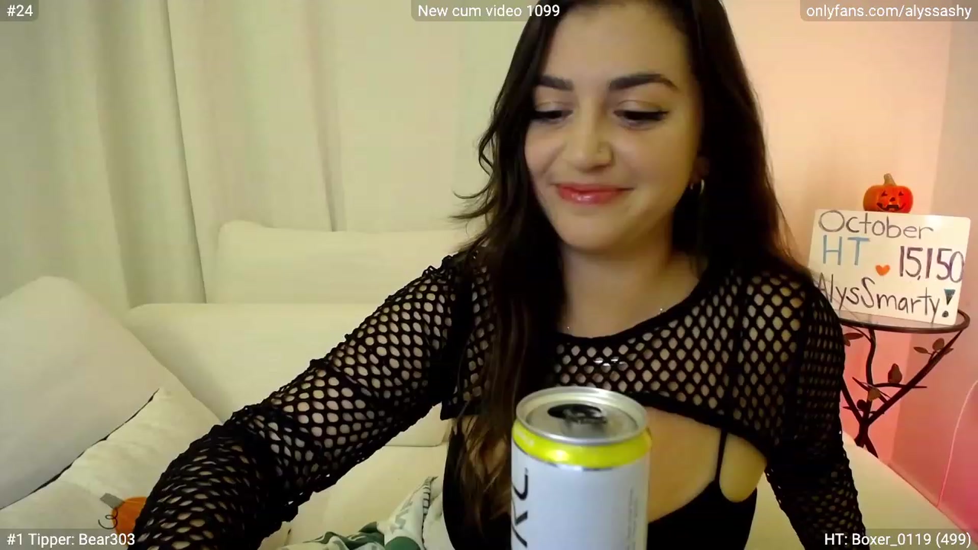 Gallery image thumbnail from AlyssaShy's myfreecams stream on, 10/27/2023, 01:27 image 3 of 20