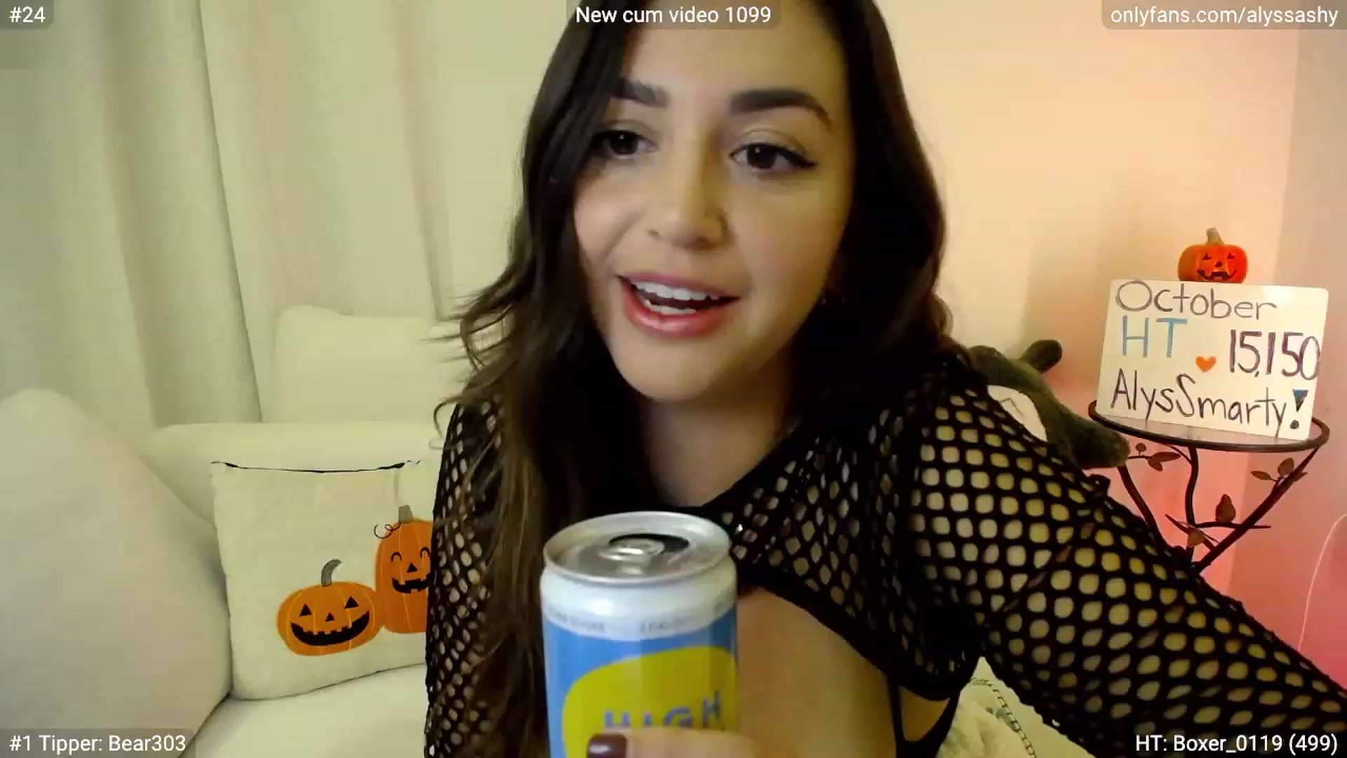 Gallery image thumbnail from AlyssaShy's myfreecams stream on, 10/27/2023, 01:27 image 8 of 20