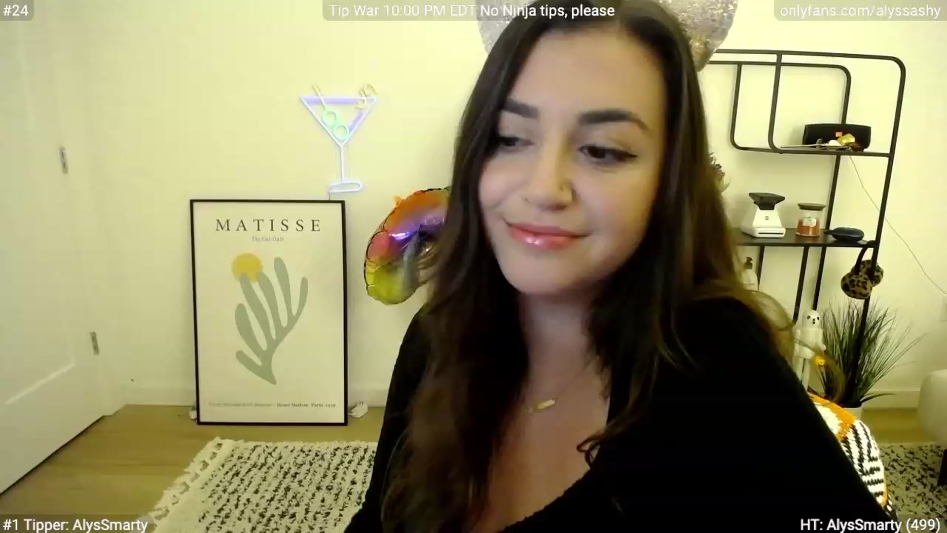 Gallery image thumbnail from AlyssaShy's myfreecams stream on, 10/28/2023, 02:01 image 13 of 20