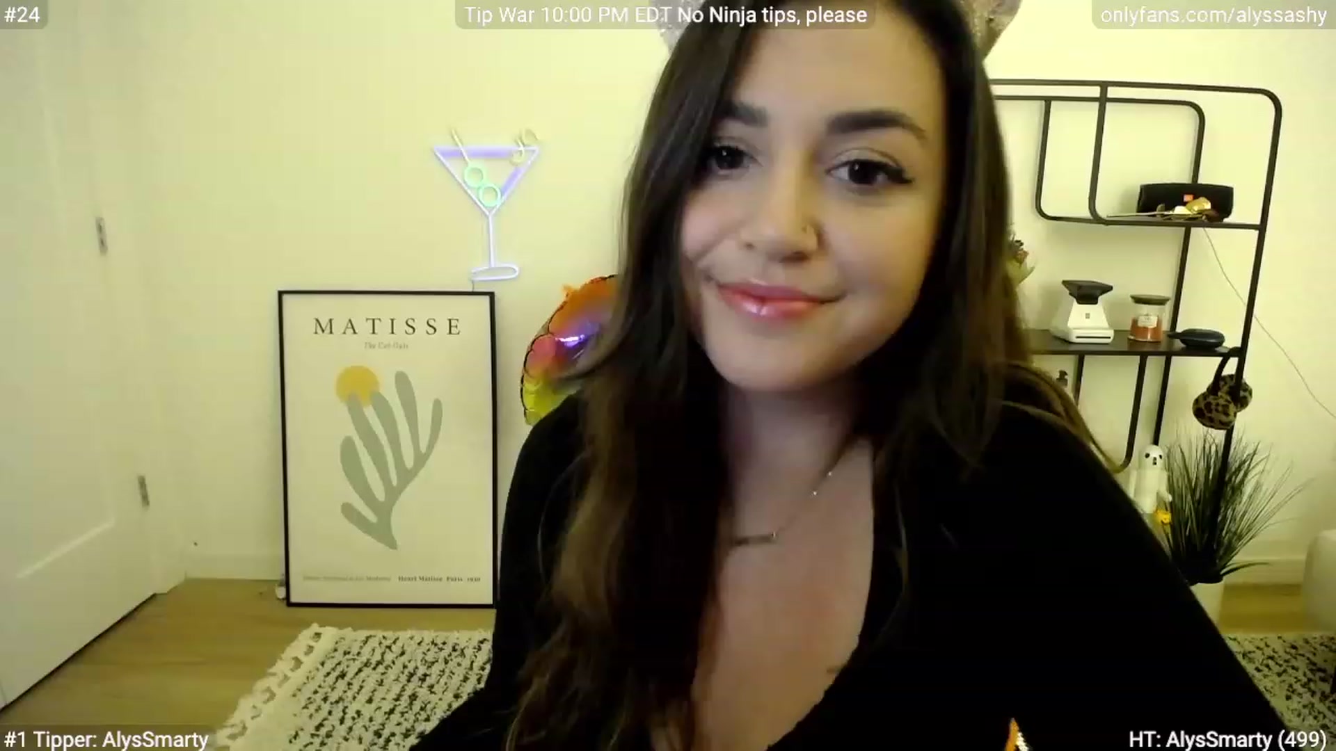 Gallery image thumbnail from AlyssaShy's myfreecams stream on, 10/28/2023, 02:01 image 7 of 20