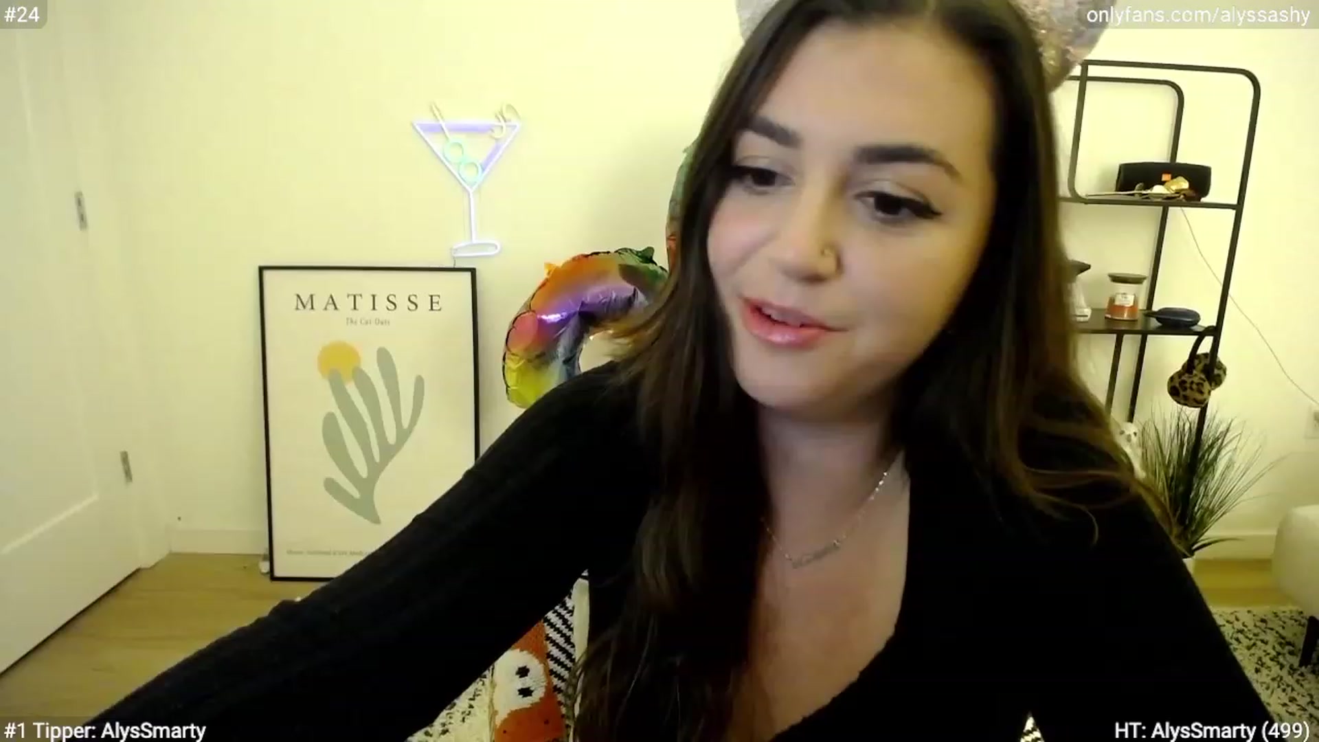 Gallery image thumbnail from AlyssaShy's myfreecams stream on, 10/28/2023, 02:01 image 16 of 20