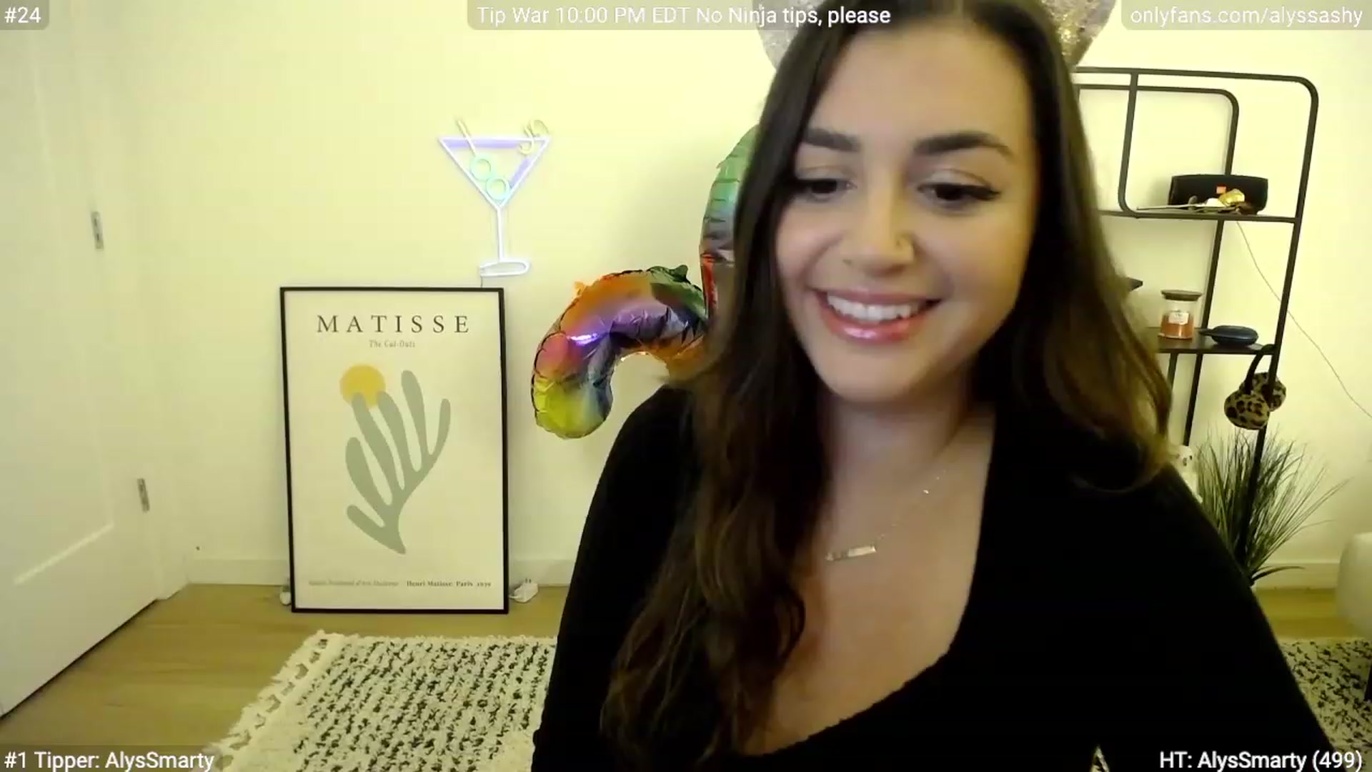 Gallery image thumbnail from AlyssaShy's myfreecams stream on, 10/28/2023, 02:01 image 14 of 20