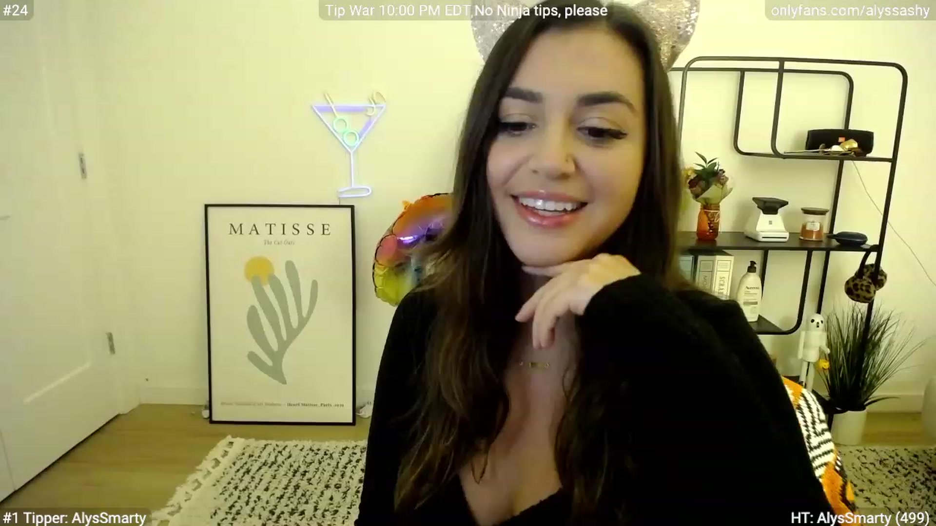 Gallery image thumbnail from AlyssaShy's myfreecams stream on, 10/28/2023, 02:01 image 5 of 20