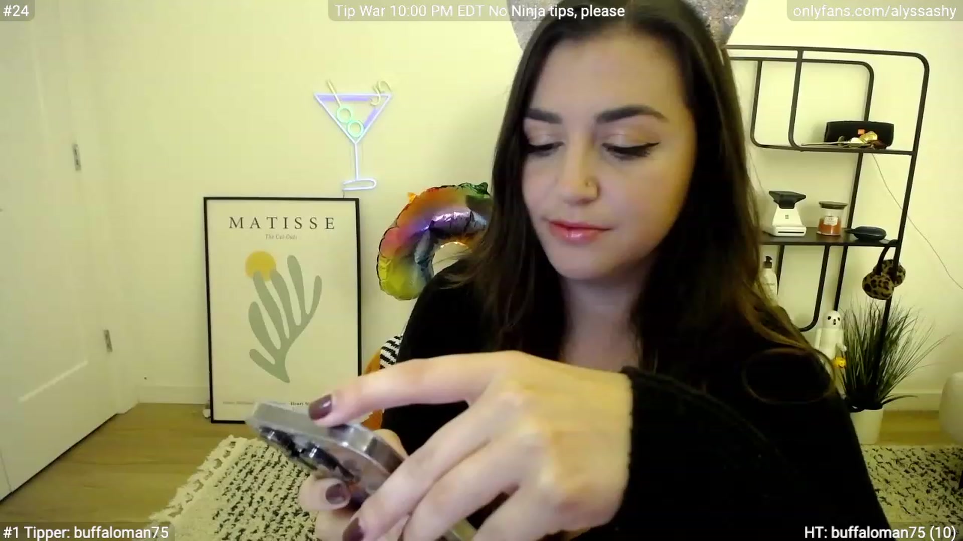 Gallery image thumbnail from AlyssaShy's myfreecams stream on, 10/28/2023, 02:01 image 3 of 20