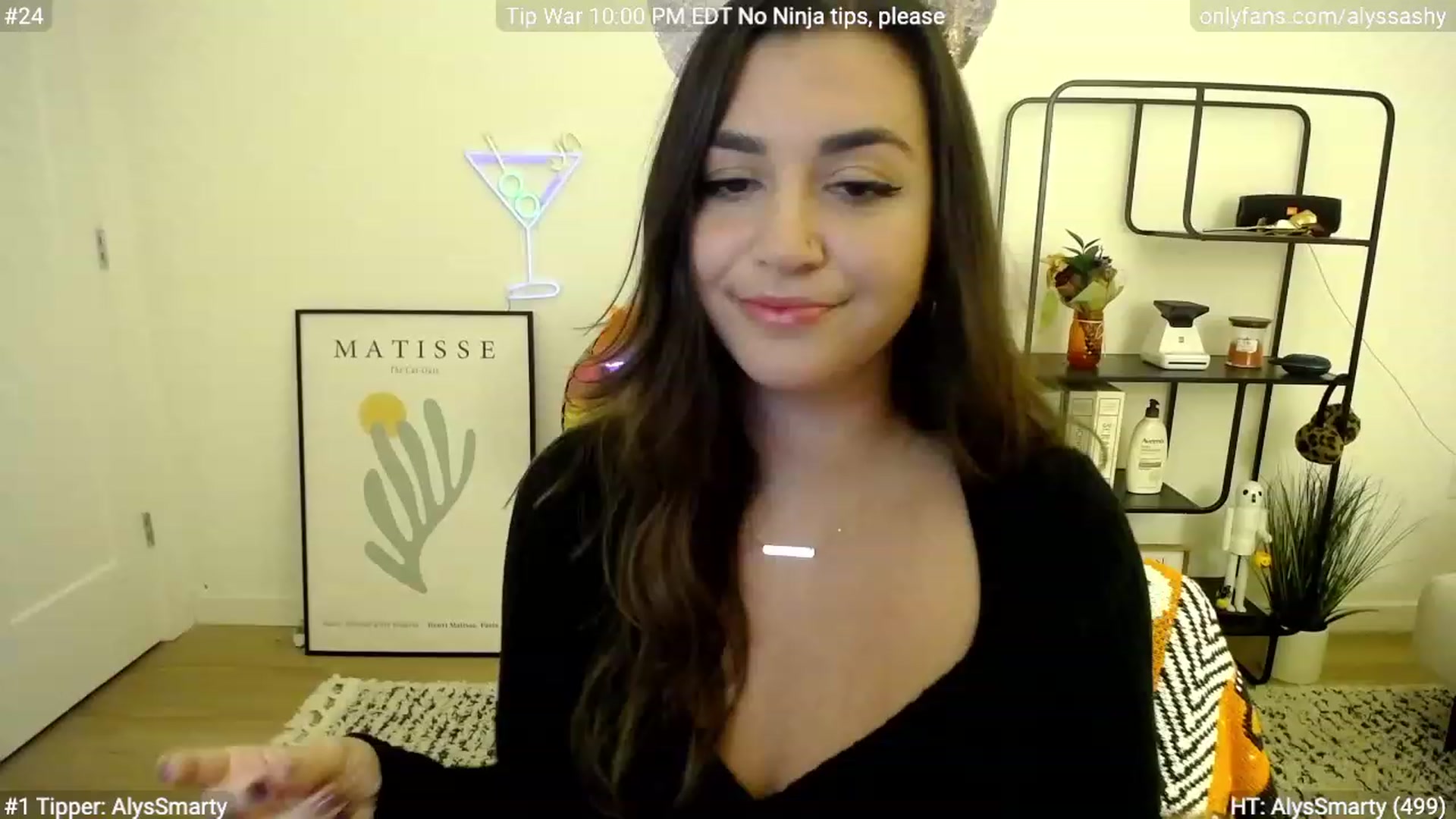 Gallery image thumbnail from AlyssaShy's myfreecams stream on, 10/28/2023, 02:01 image 11 of 20