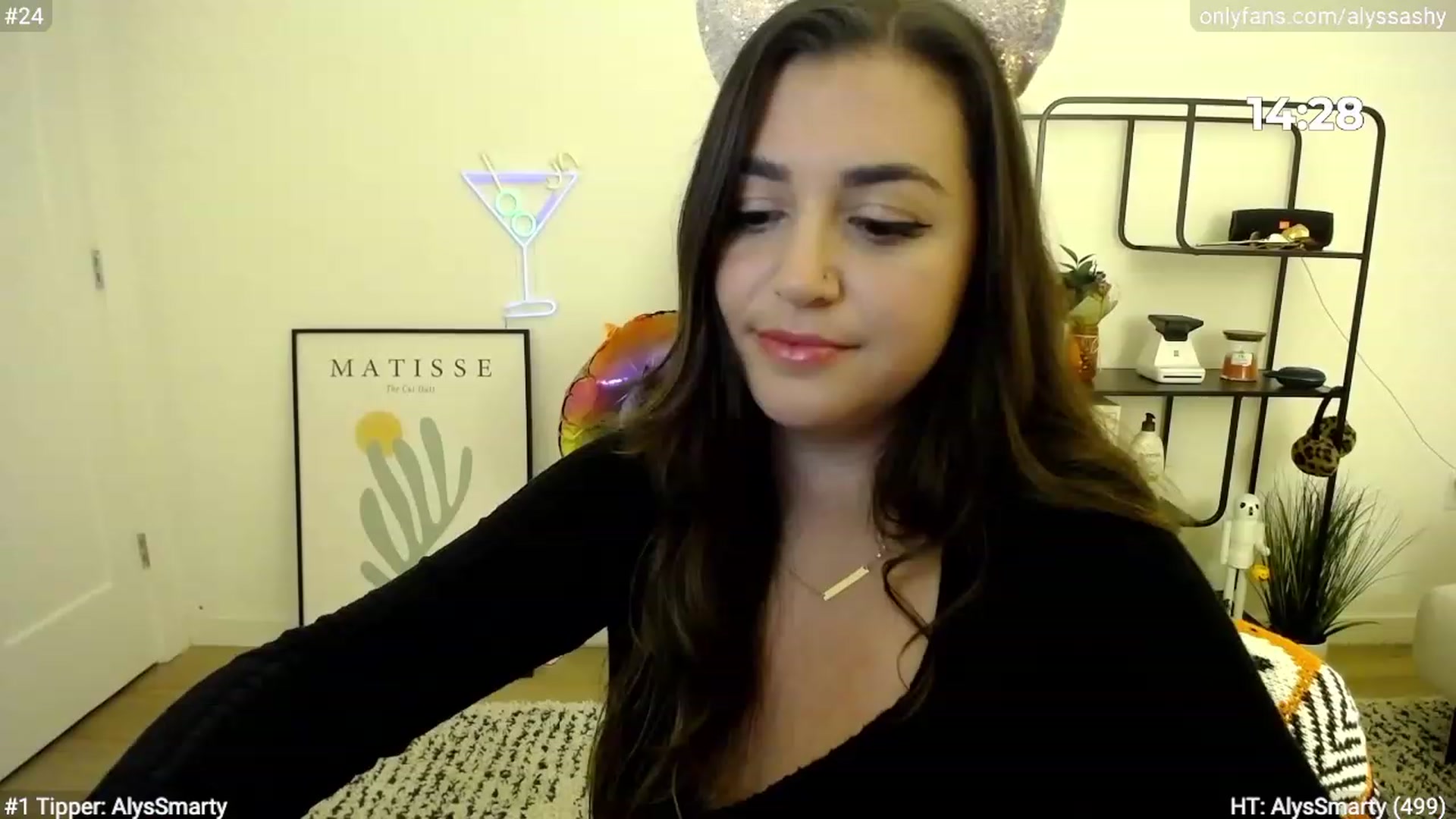 Gallery image thumbnail from AlyssaShy's myfreecams stream on, 10/28/2023, 02:01 image 18 of 20