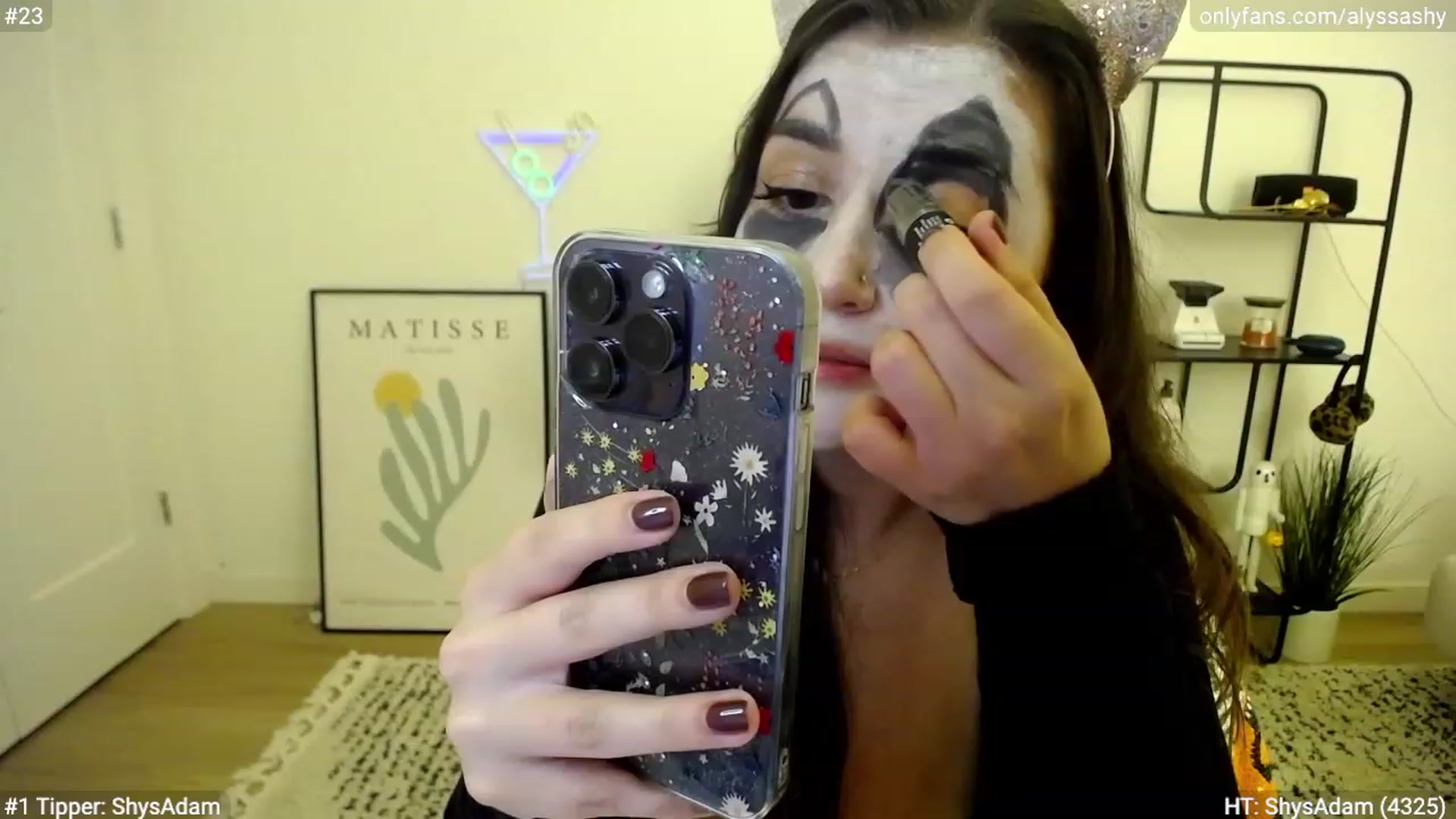 Gallery image thumbnail from AlyssaShy's myfreecams stream on, 10/28/2023, 04:21 image 16 of 20