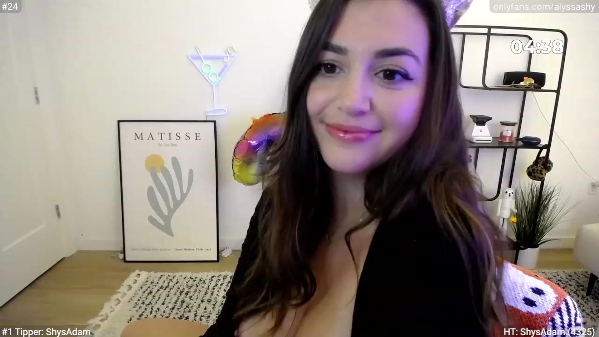 Gallery image thumbnail from AlyssaShy's myfreecams stream on, 10/28/2023, 04:21 image 13 of 20