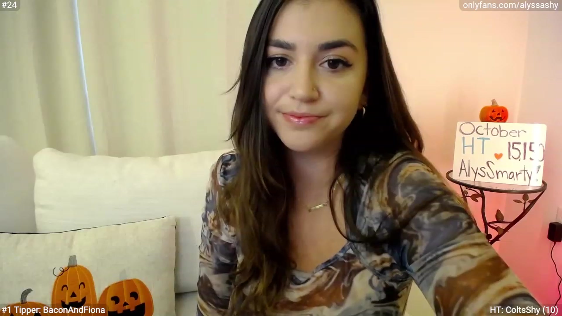 Gallery image thumbnail from AlyssaShy's myfreecams stream on, 10/30/2023, 20:31 image 16 of 20