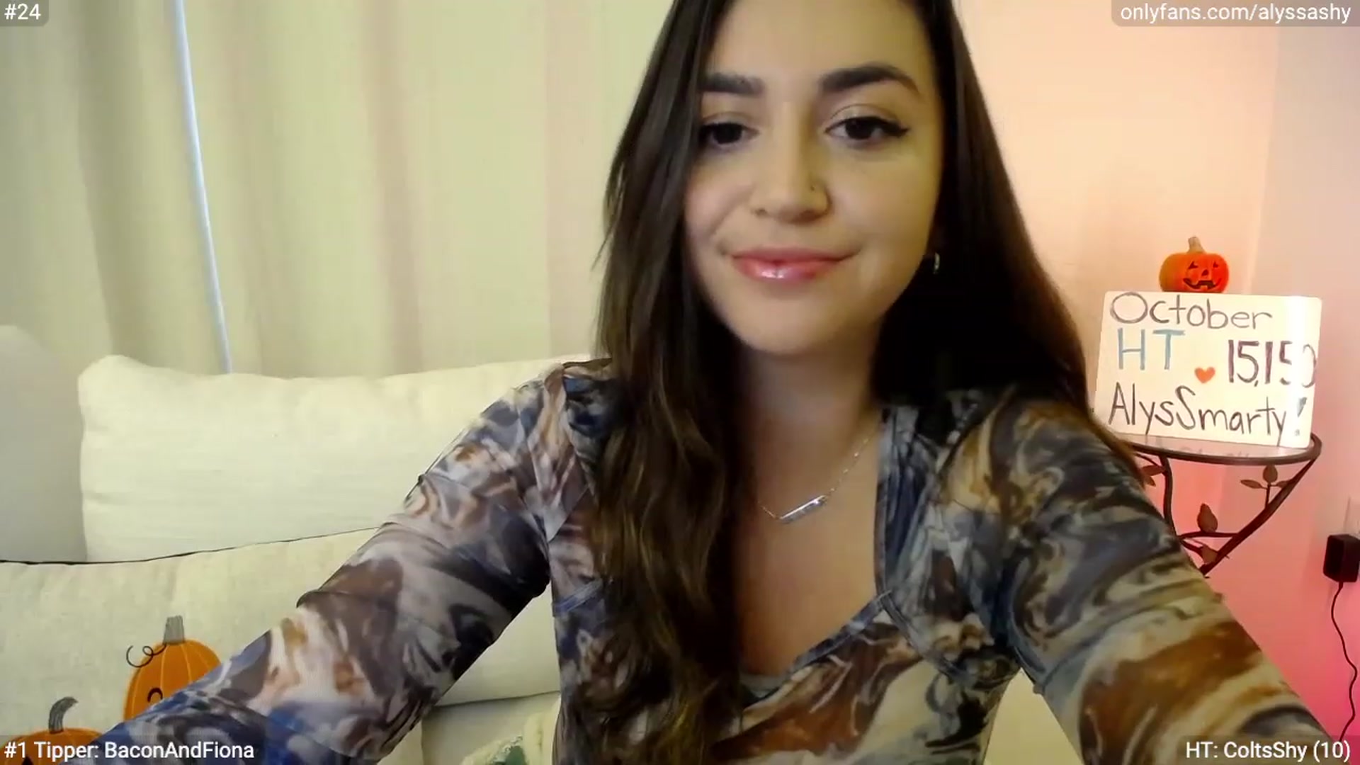Gallery image thumbnail from AlyssaShy's myfreecams stream on, 10/30/2023, 20:31 image 14 of 20