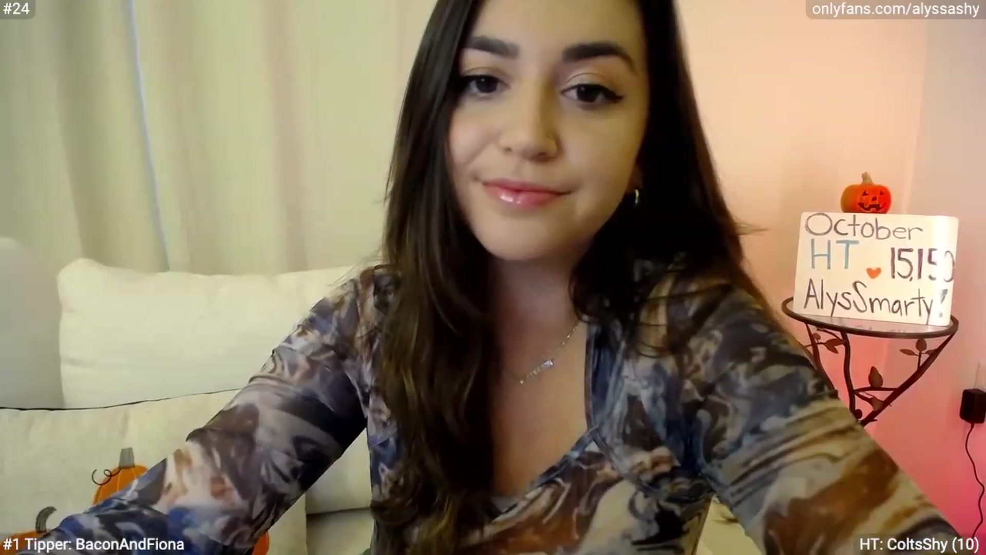 Gallery image thumbnail from AlyssaShy's myfreecams stream on, 10/30/2023, 20:31 image 15 of 20