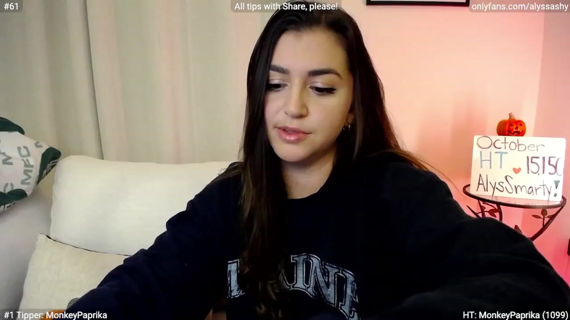 Gallery image thumbnail from AlyssaShy's myfreecams stream on, 11/01/2023, 23:32 image 18 of 20