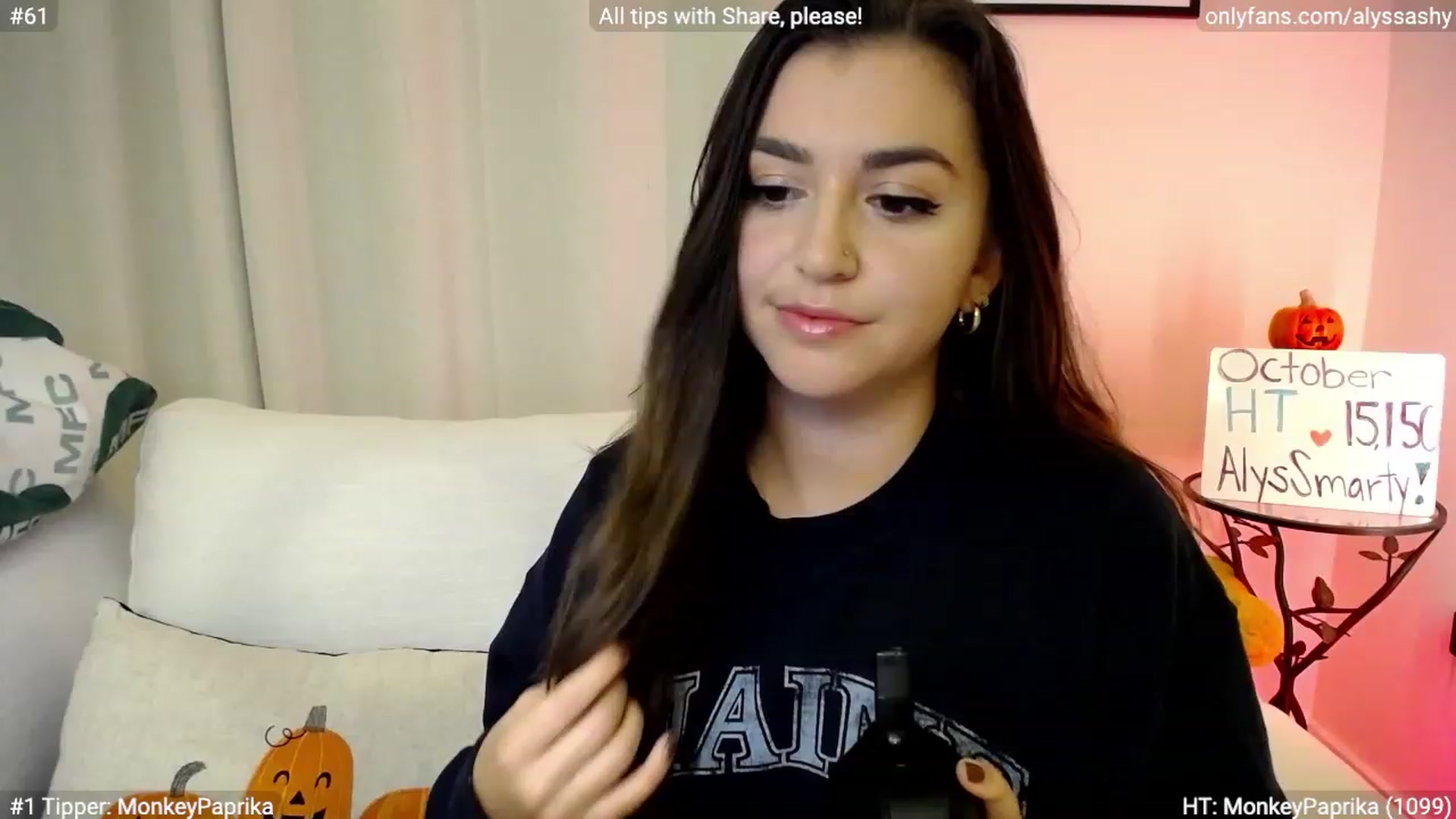 Gallery image thumbnail from AlyssaShy's myfreecams stream on, 11/01/2023, 23:32 image 17 of 20
