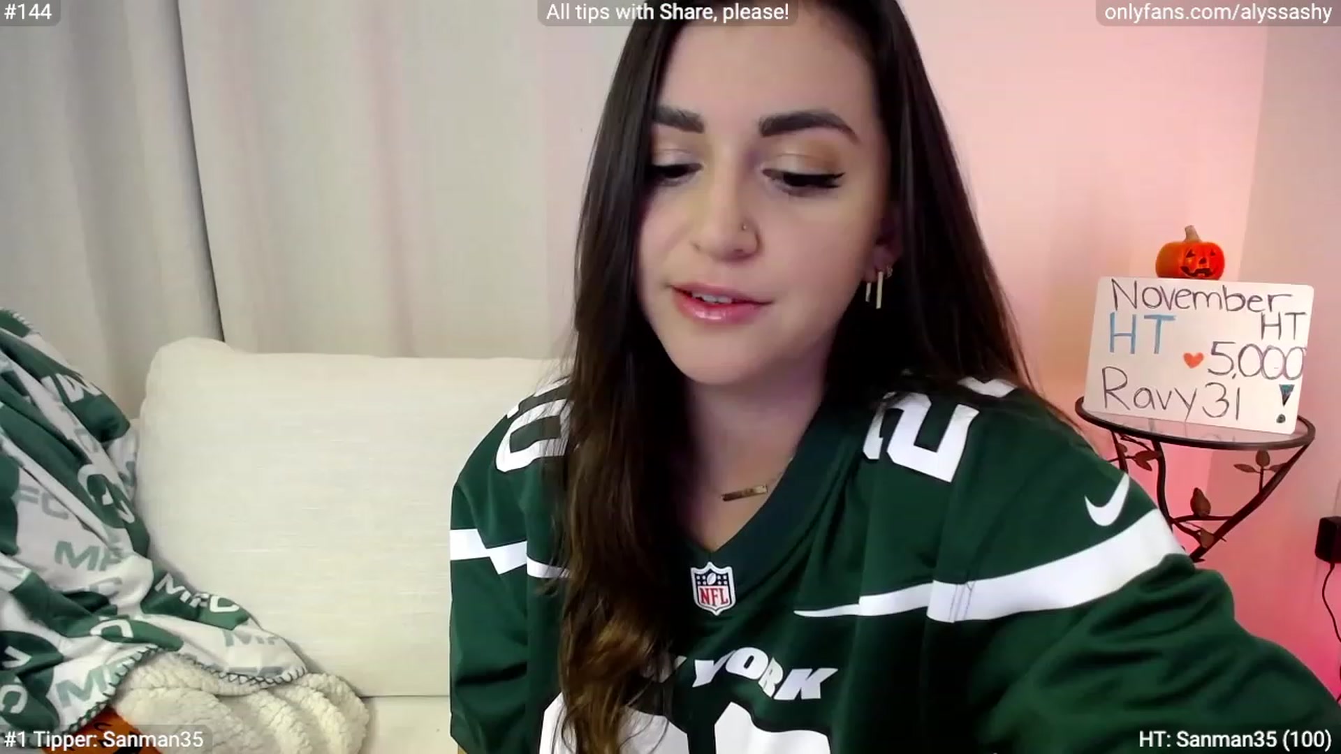 Gallery image thumbnail from AlyssaShy's myfreecams stream on, 11/07/2023, 01:11 image 6 of 20