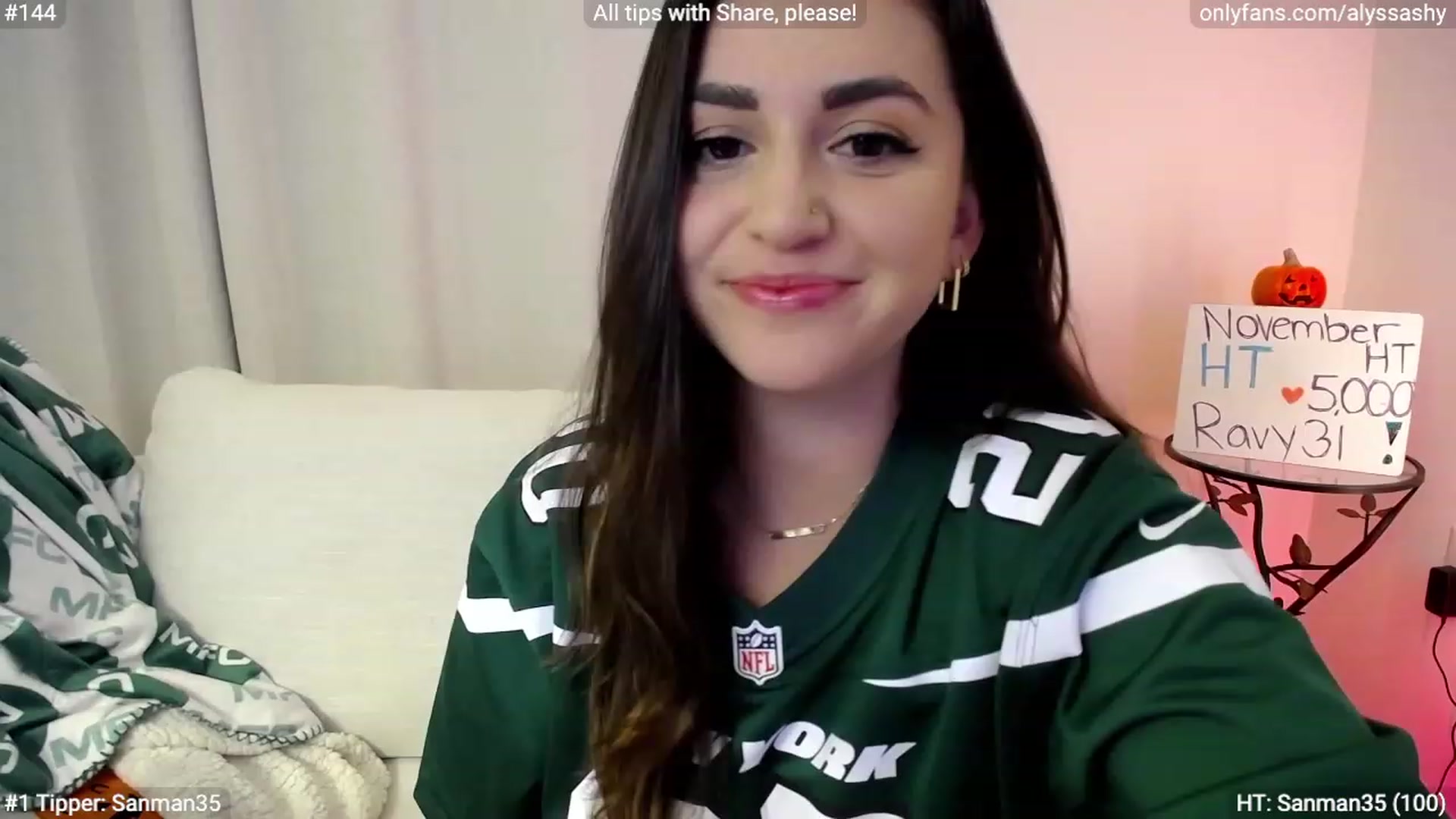 Gallery image thumbnail from AlyssaShy's myfreecams stream on, 11/07/2023, 01:11 image 5 of 20