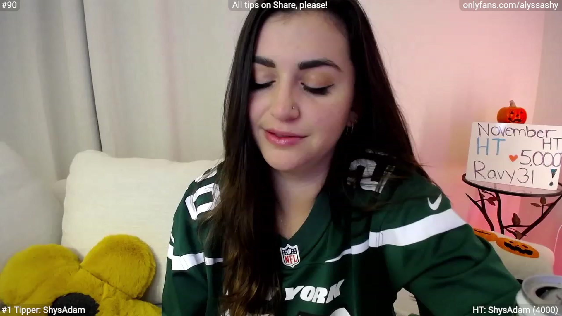 Gallery image thumbnail from AlyssaShy's myfreecams stream on, 11/07/2023, 06:11 image 1 of 20