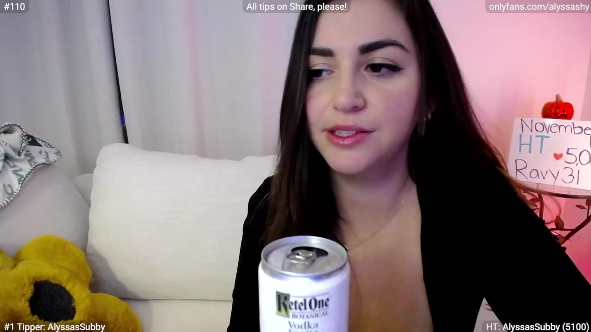 Gallery image thumbnail from AlyssaShy's myfreecams stream on, 11/11/2023, 07:33 image 1 of 20