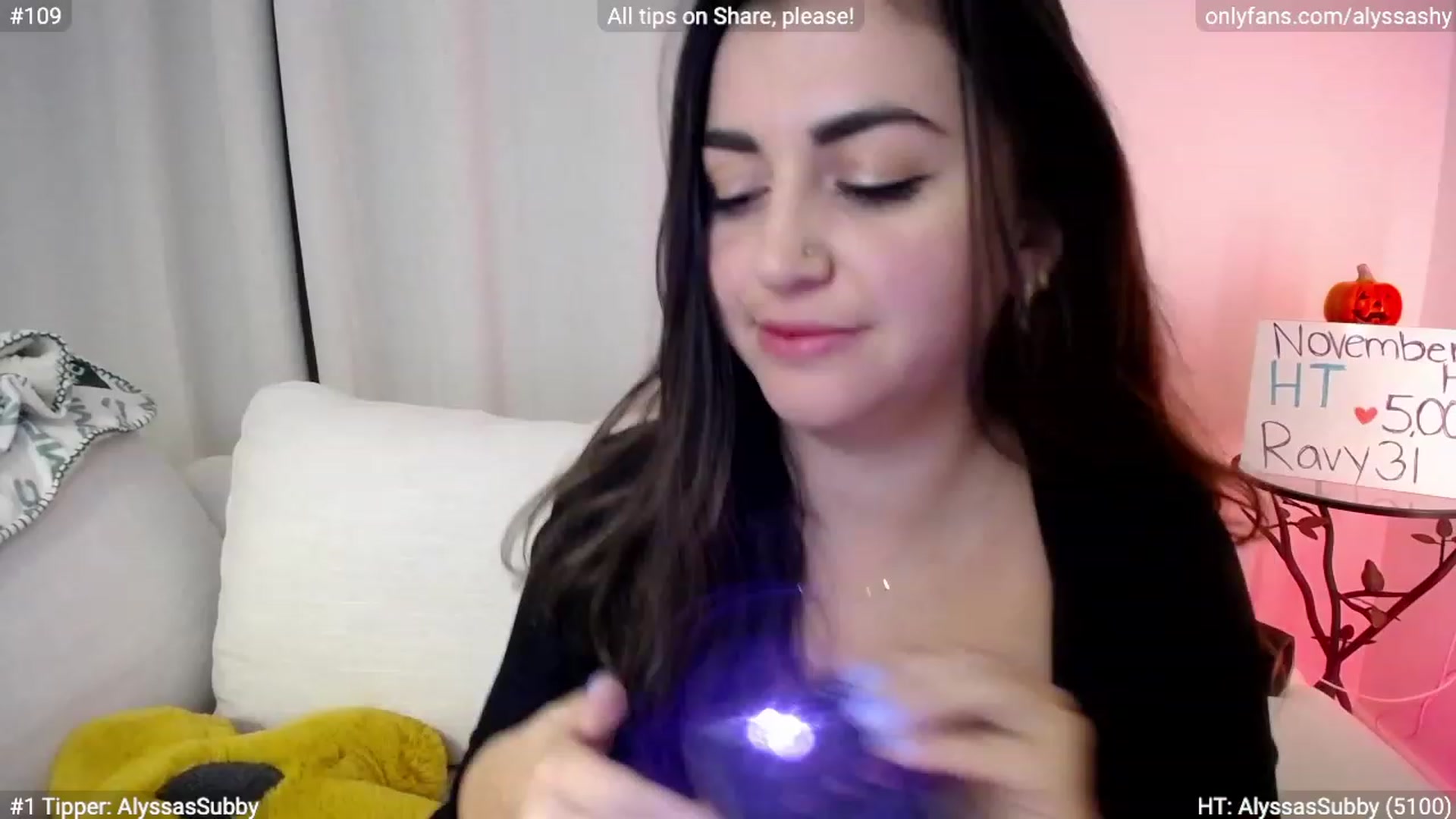 Gallery image thumbnail from AlyssaShy's myfreecams stream on, 11/11/2023, 08:03 image 13 of 20