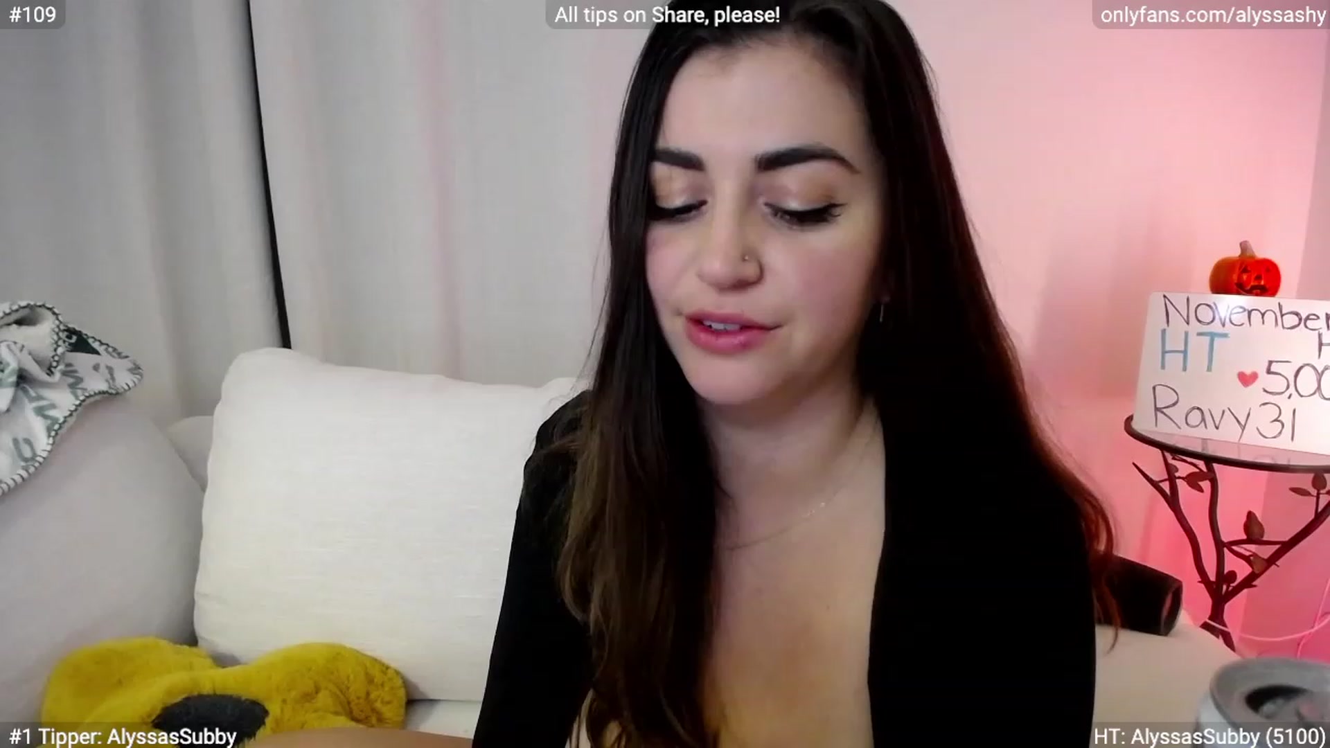 Gallery image thumbnail from AlyssaShy's myfreecams stream on, 11/11/2023, 08:03 image 5 of 20