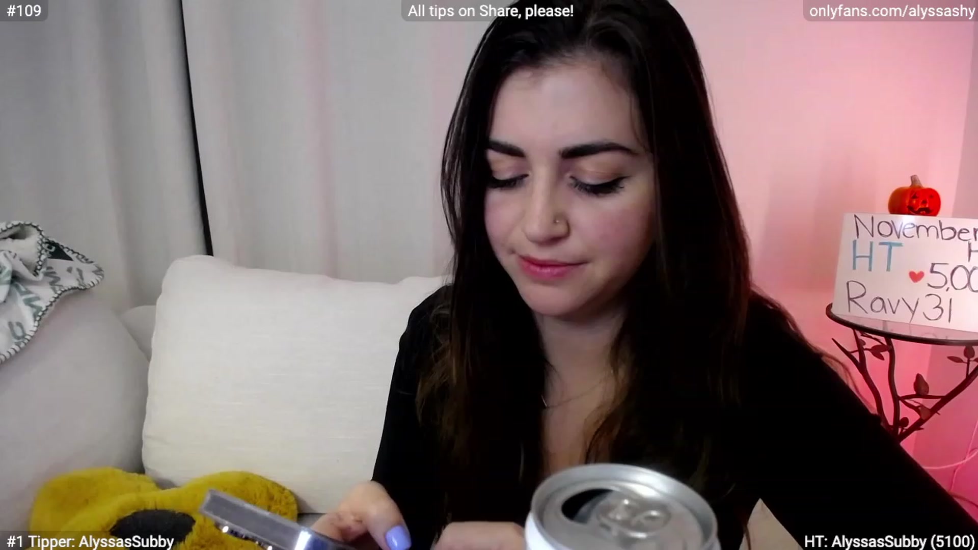 Gallery image thumbnail from AlyssaShy's myfreecams stream on, 11/11/2023, 08:03 image 3 of 20