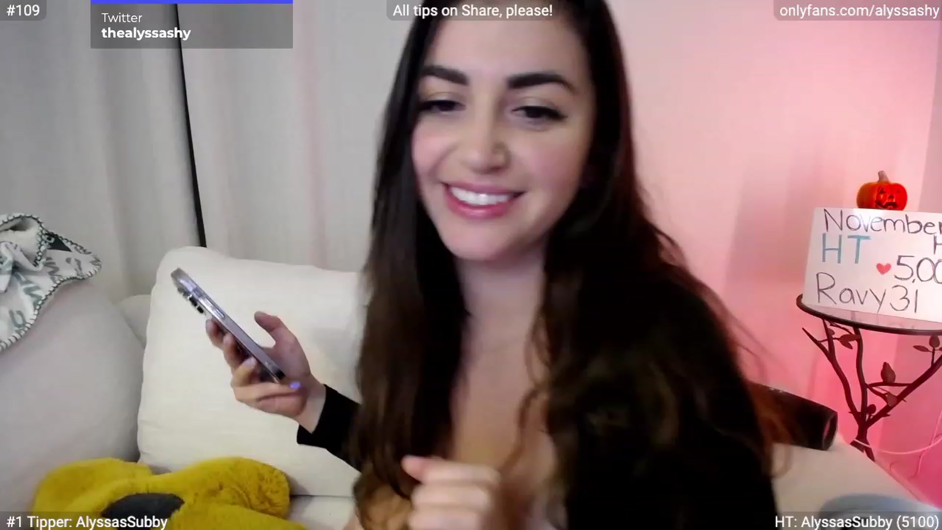 Gallery image thumbnail from AlyssaShy's myfreecams stream on, 11/11/2023, 08:03 image 17 of 20