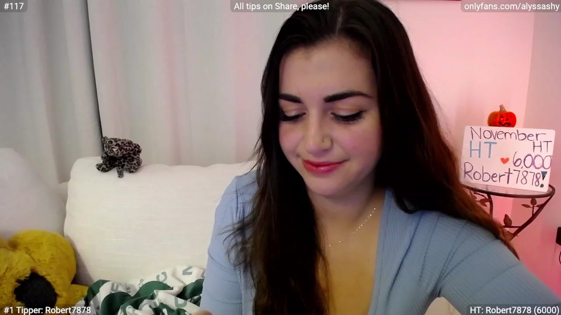 Gallery image thumbnail from AlyssaShy's myfreecams stream on, 11/18/2023, 07:02 image 18 of 20