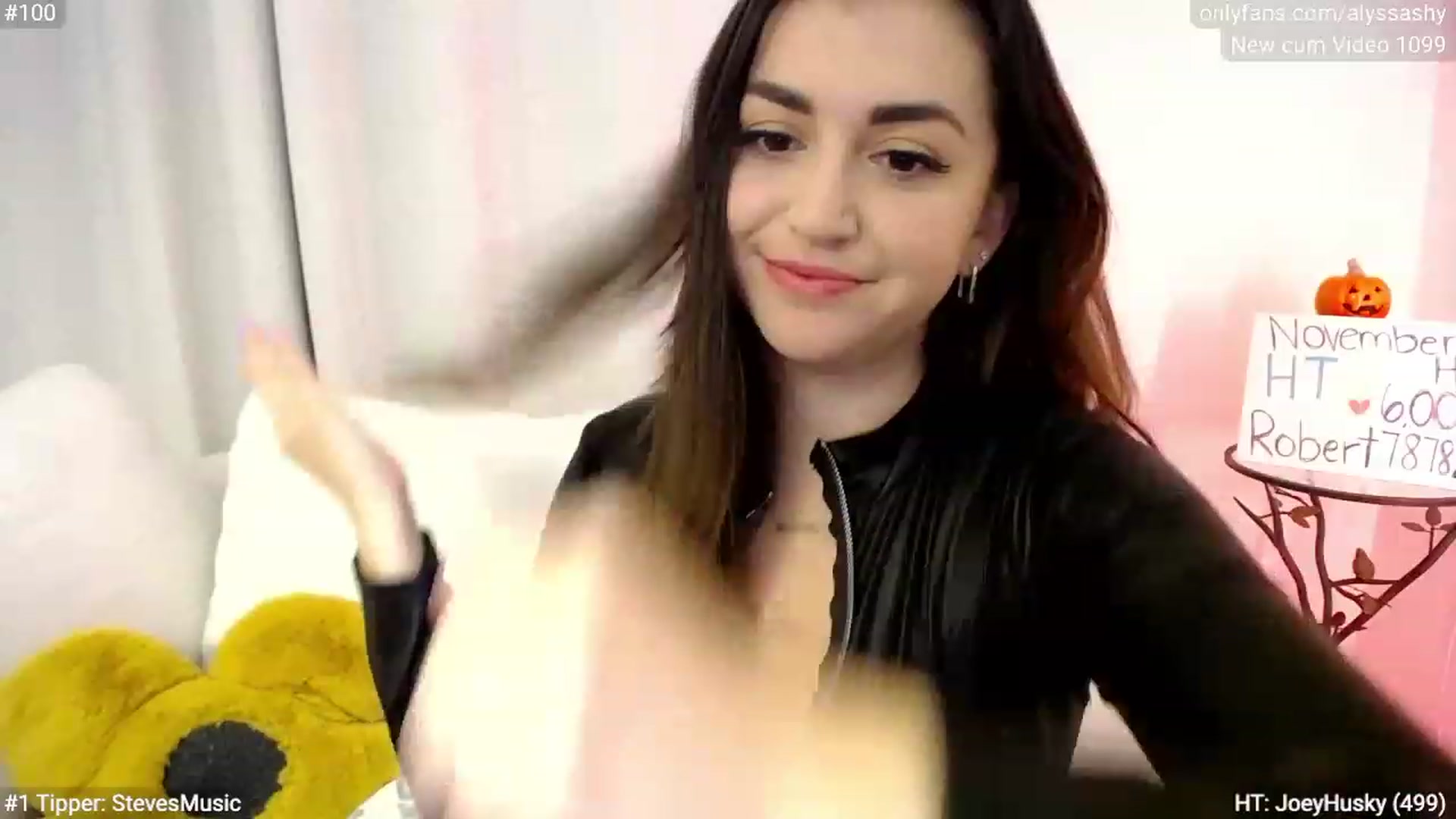 Gallery image thumbnail from AlyssaShy's myfreecams stream on, 11/19/2023, 01:49 image 11 of 20