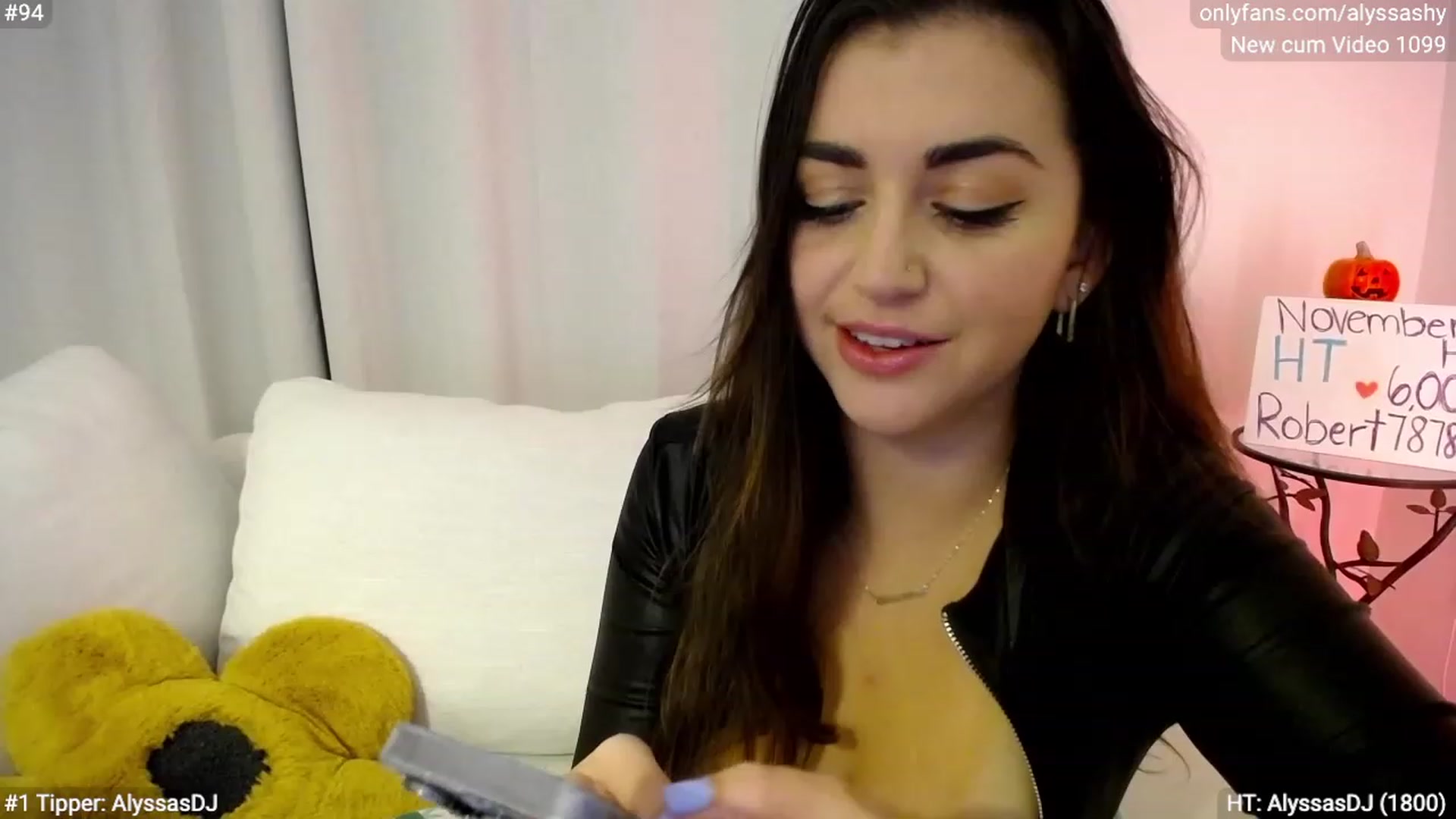 Gallery image thumbnail from AlyssaShy's myfreecams stream on, 11/19/2023, 05:21 image 9 of 20